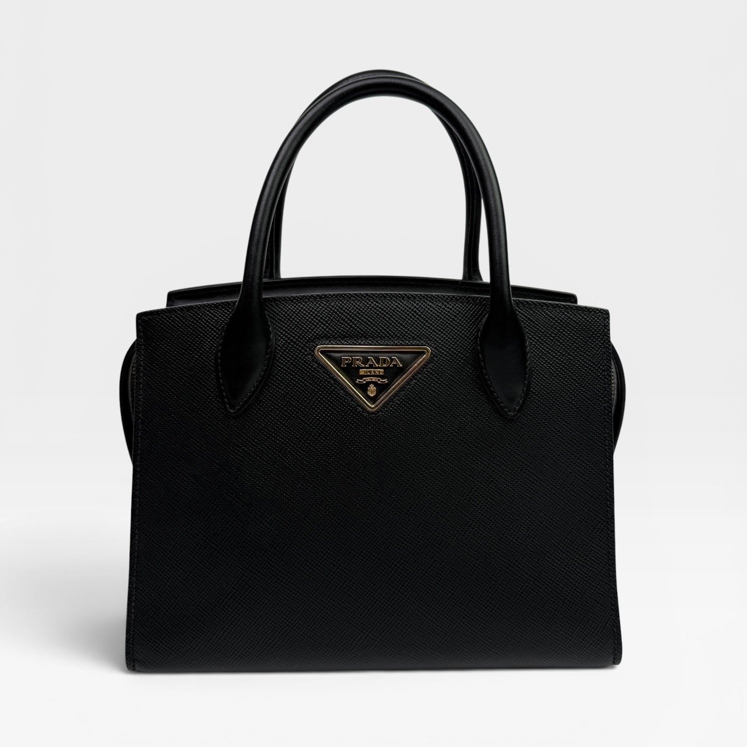 Prada Tote In Black Saffiano Leather