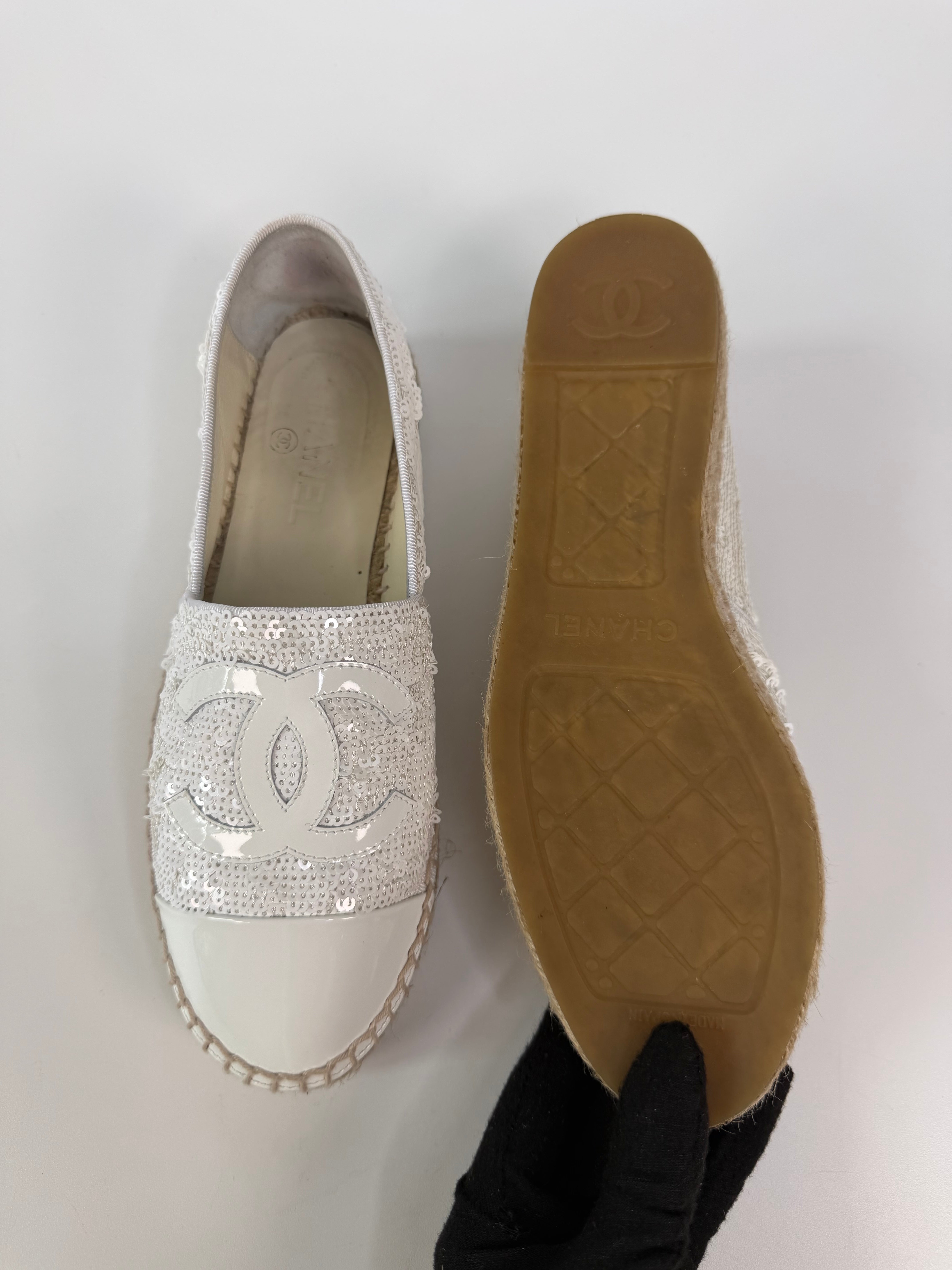 Chanel Sequin Espadrilles In White Patent Leather (Size 37/UK4) 100% authentic and preloved in excellent condition