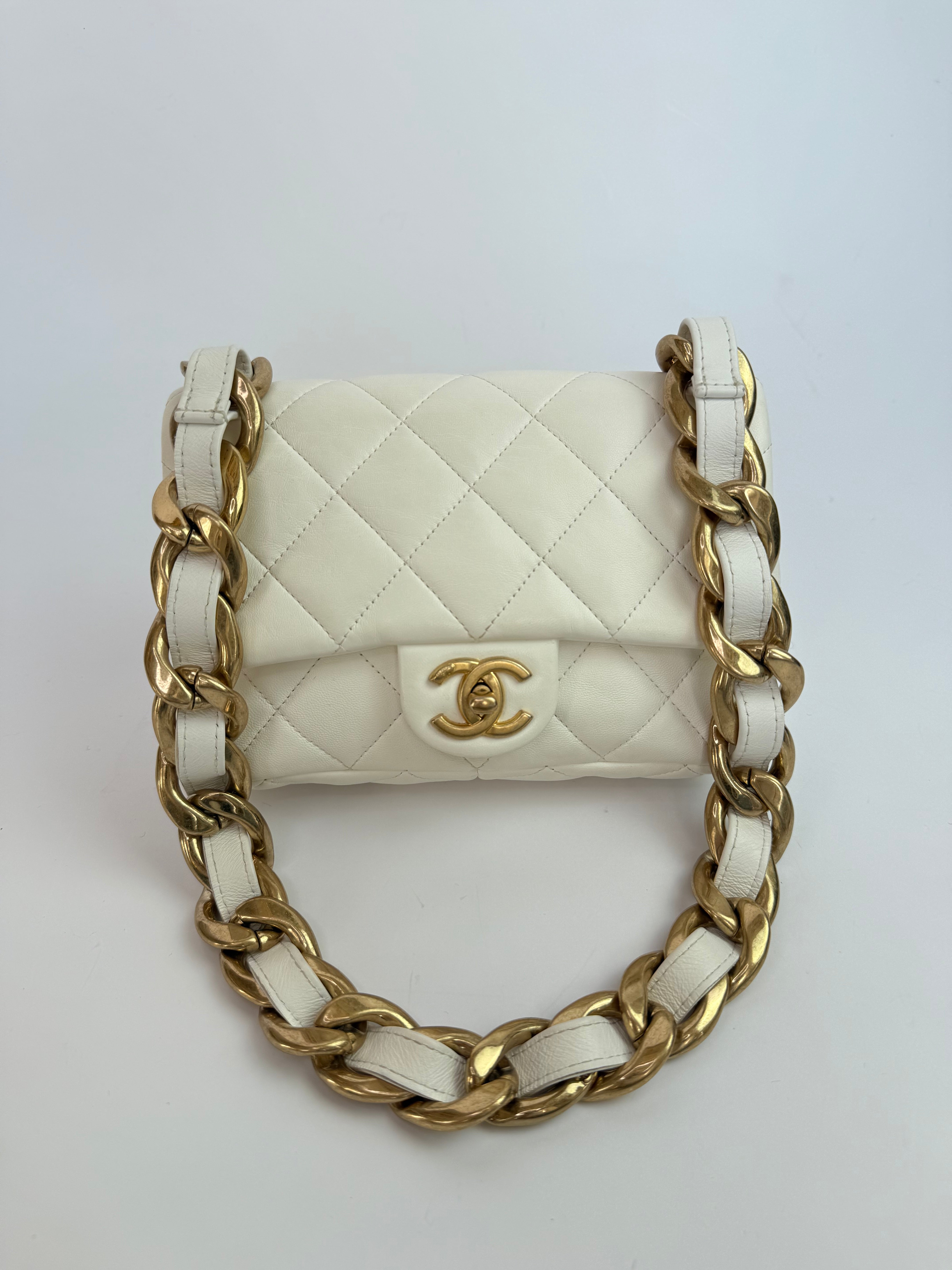 Chanel Seasonal Mini Flap Bag
Pre Loved & Authentic
