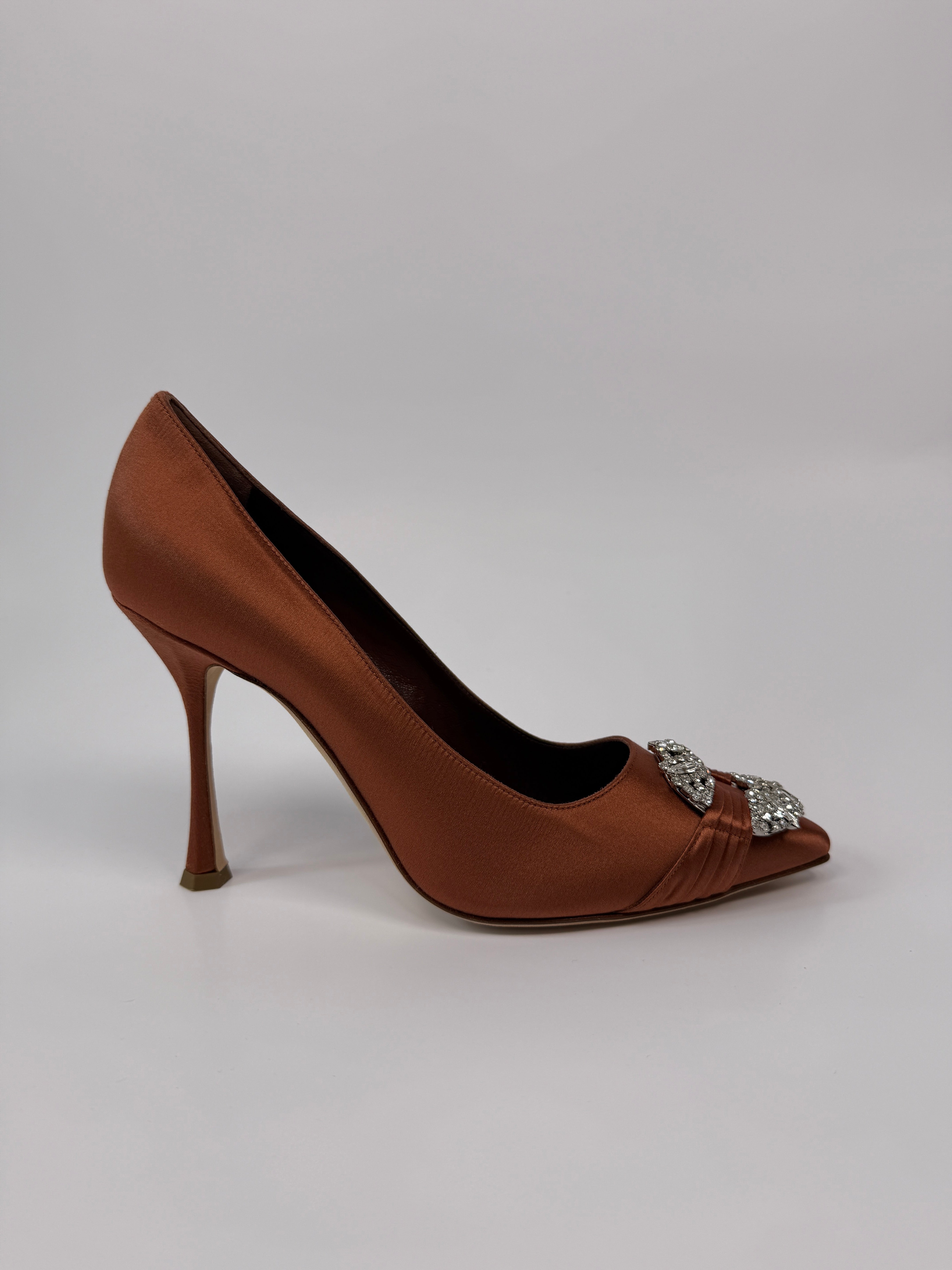 Monolo Blahnik  Hangisi 90 Brown satin pumps (Size 39/UK6)