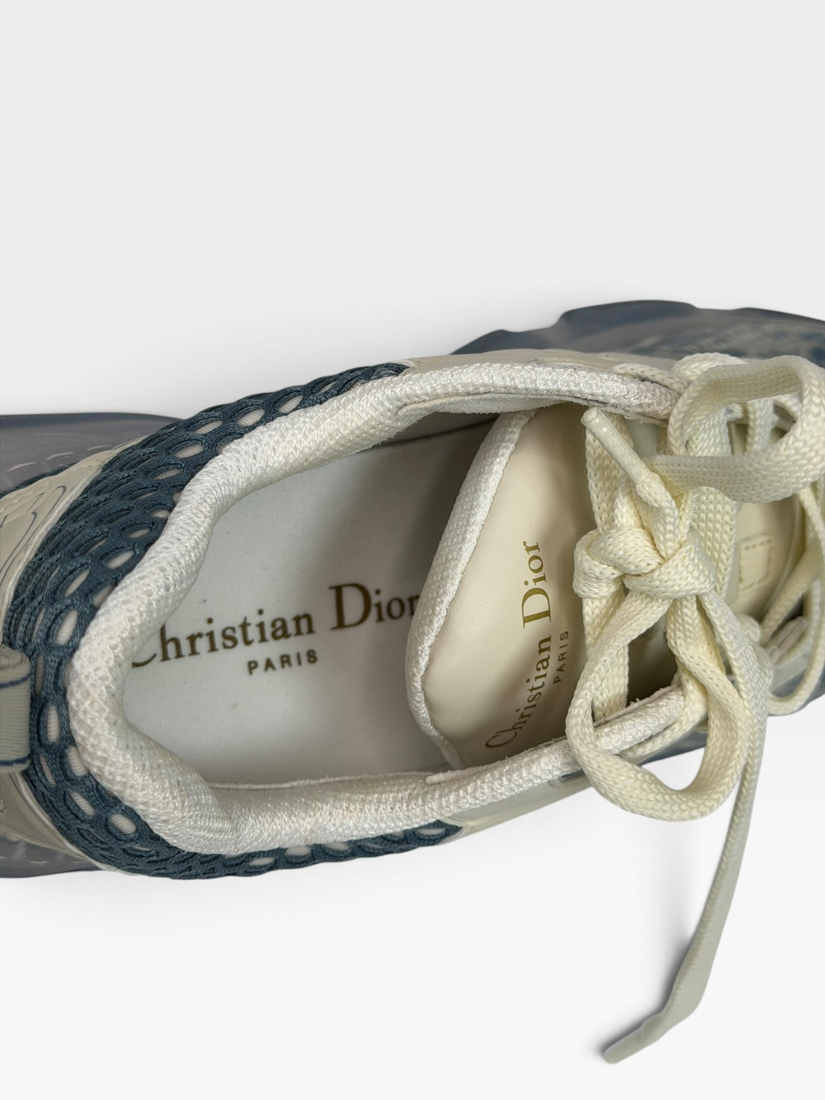 Christian Dior Vibe Sneakers In White & Chambray Blue Oblique (Size 36.5/UK3.5) 100% authentic and preloved in excellent condition