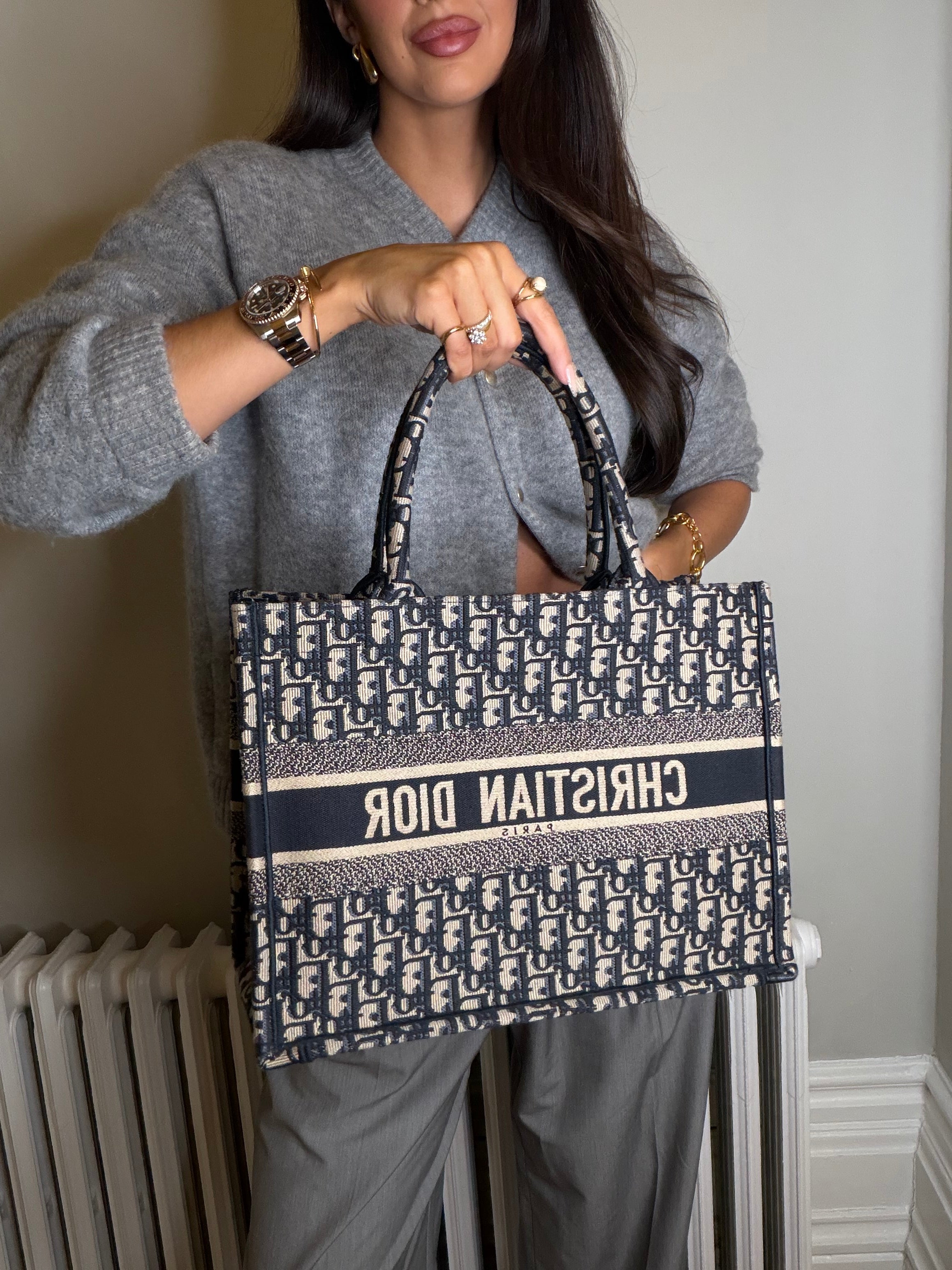 Christian Dior Medium Oblique Book Tote in navy & Ecru. Authentic and preloved. Excellent condition