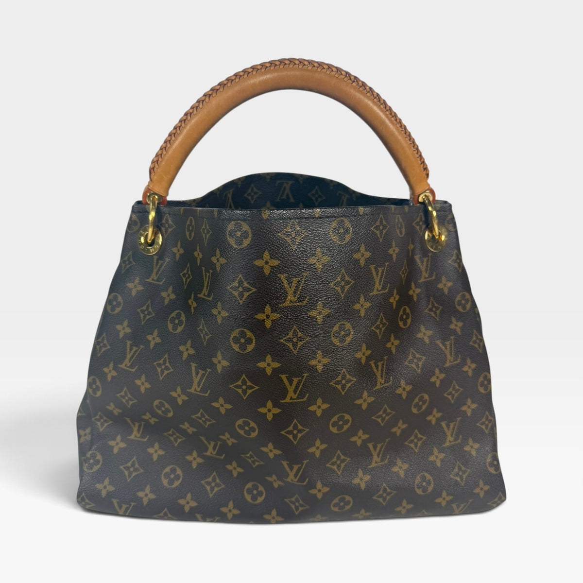 Louis Vuitton Monogram Artsy MM Shoulder Bag 100% authentic and preloved in excellent condition 