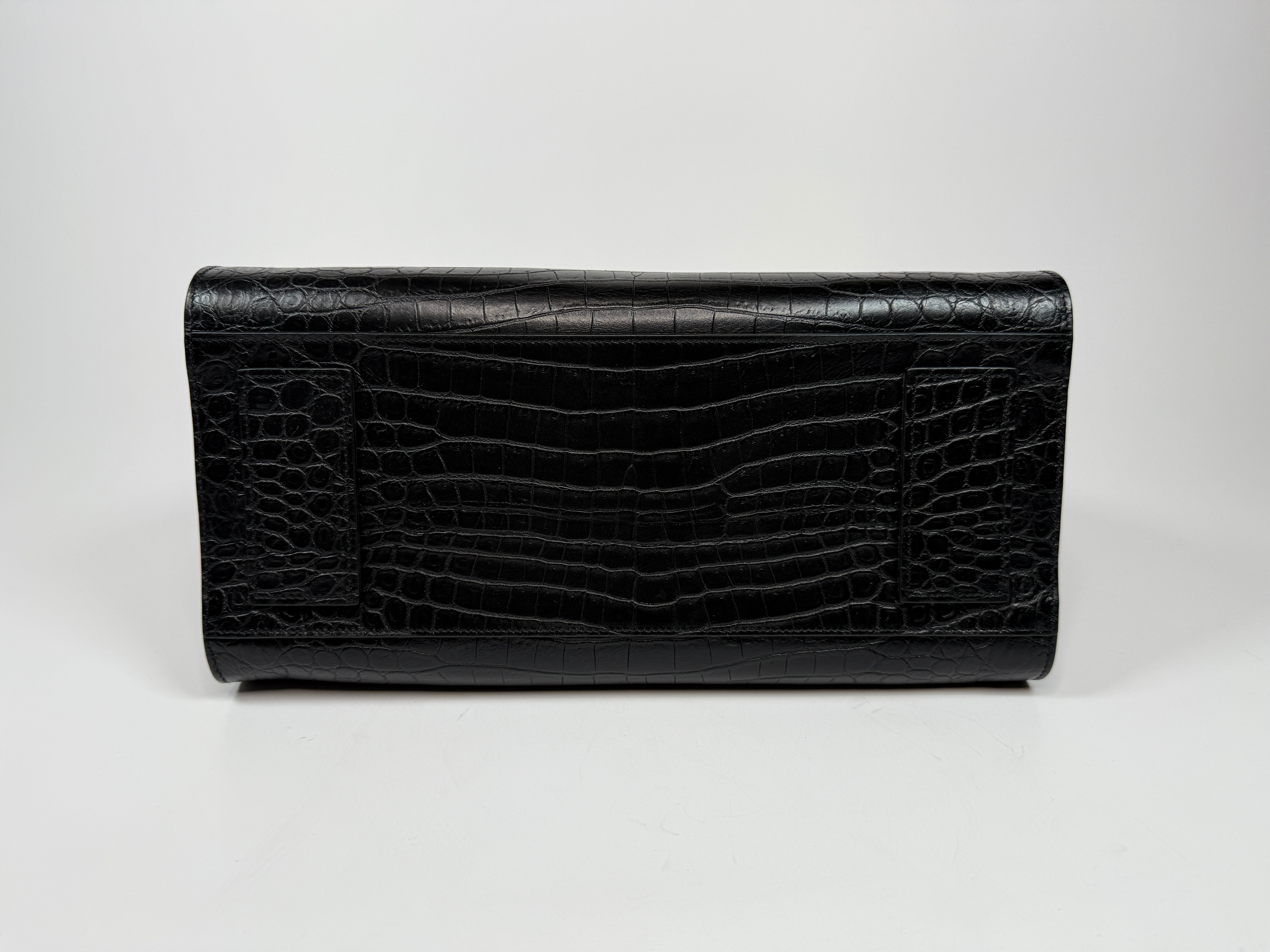 Saint Laurent Large Sac De Jour In Black Croc Embossed Leather With Silver hardware In excellent preloved condition Authentic and preloved.