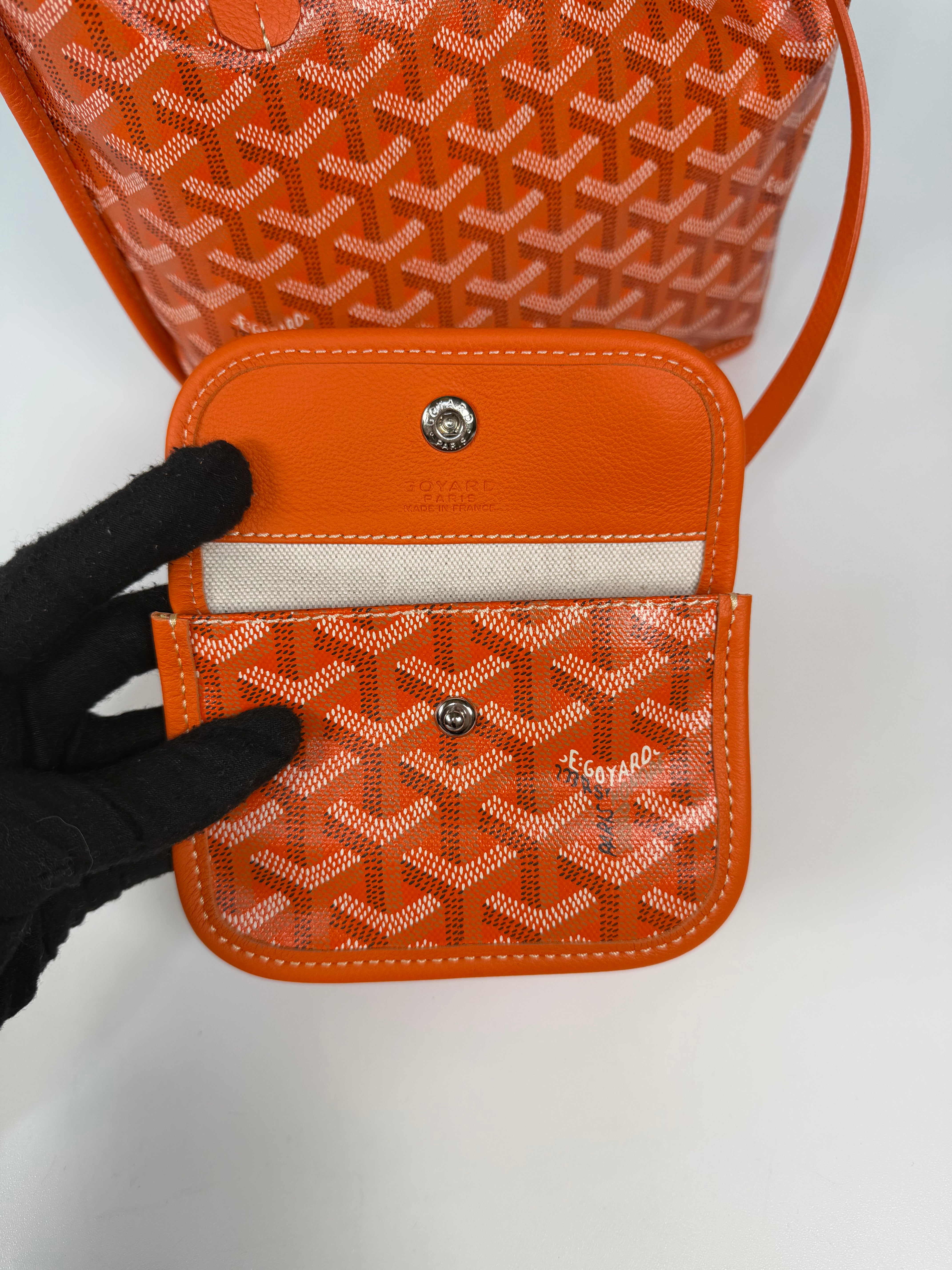 Goyard Mini Anjou Orange Leather, excellent condition pre loved condition. Verified by Luxe Cheshire. Insured next day delivery 