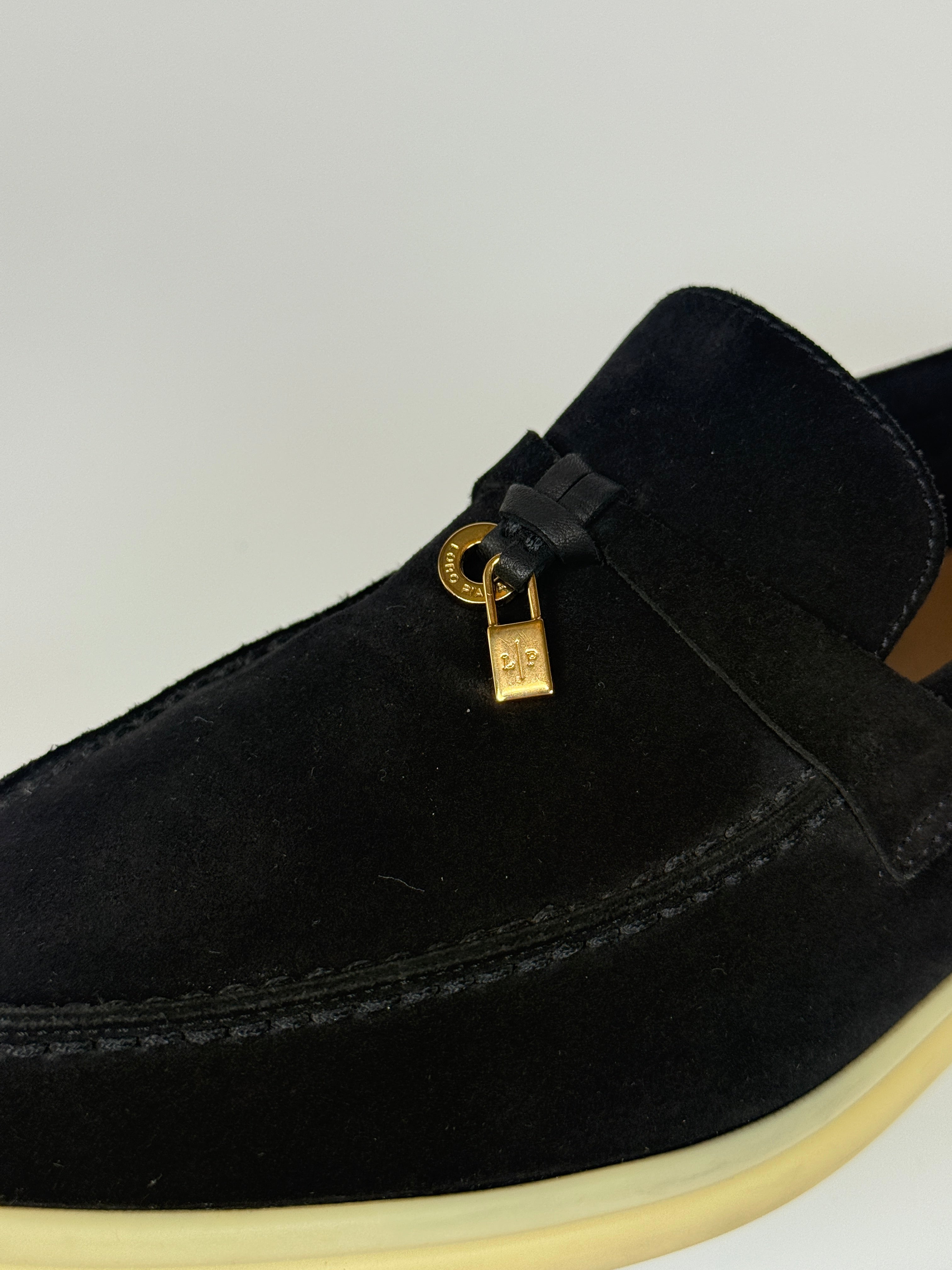 Authentic and preloved Loro Piana Summer Walk Charm Loafers (Size 39/UK6) Excellent condition. 100% Authenticity Guarantee 