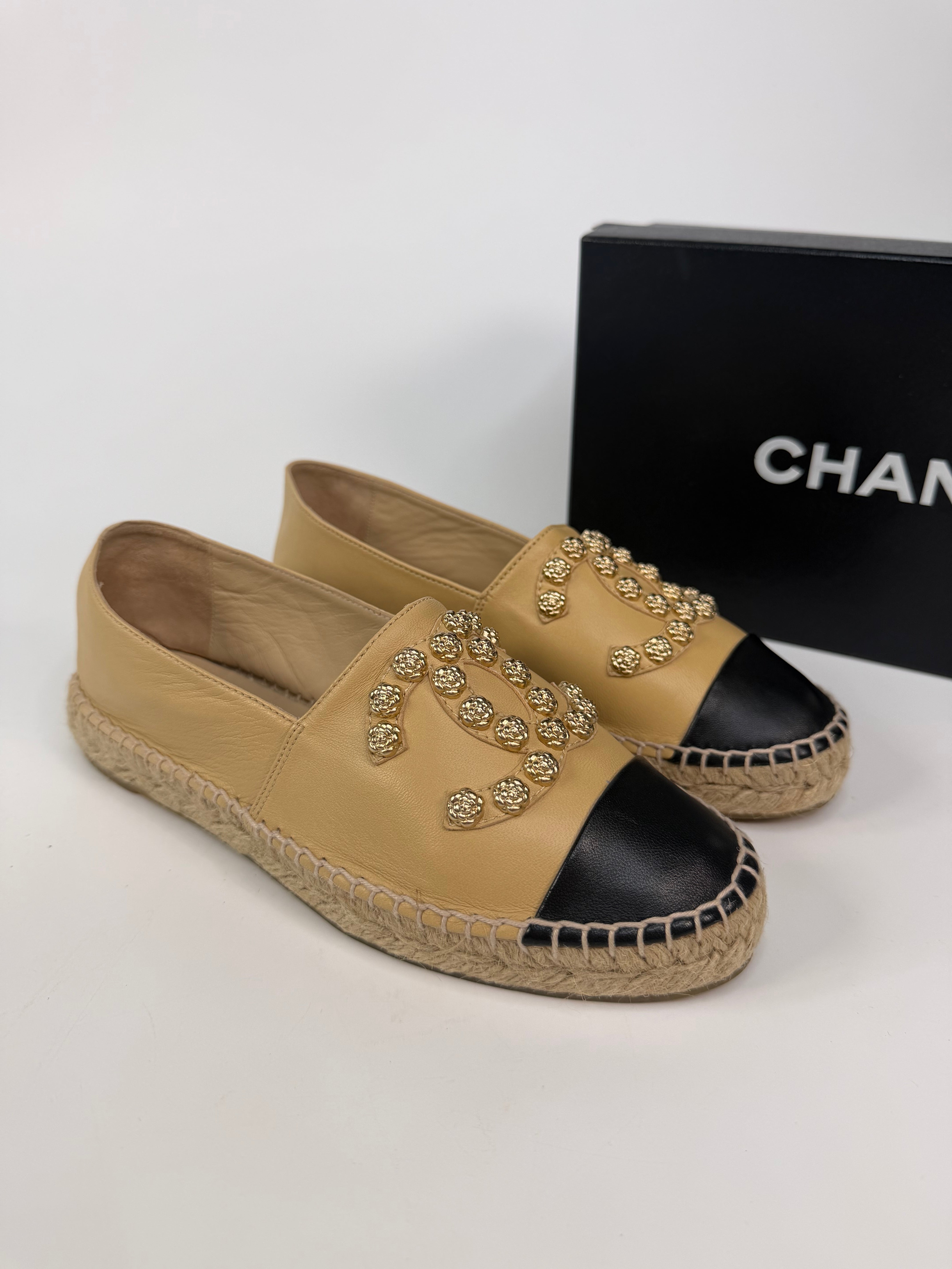 Chanel Gold Beaded CC Espadrilles In Beige & Black Lambskin (Size 37/UK4). 100% authentic and preloved in excellent condition