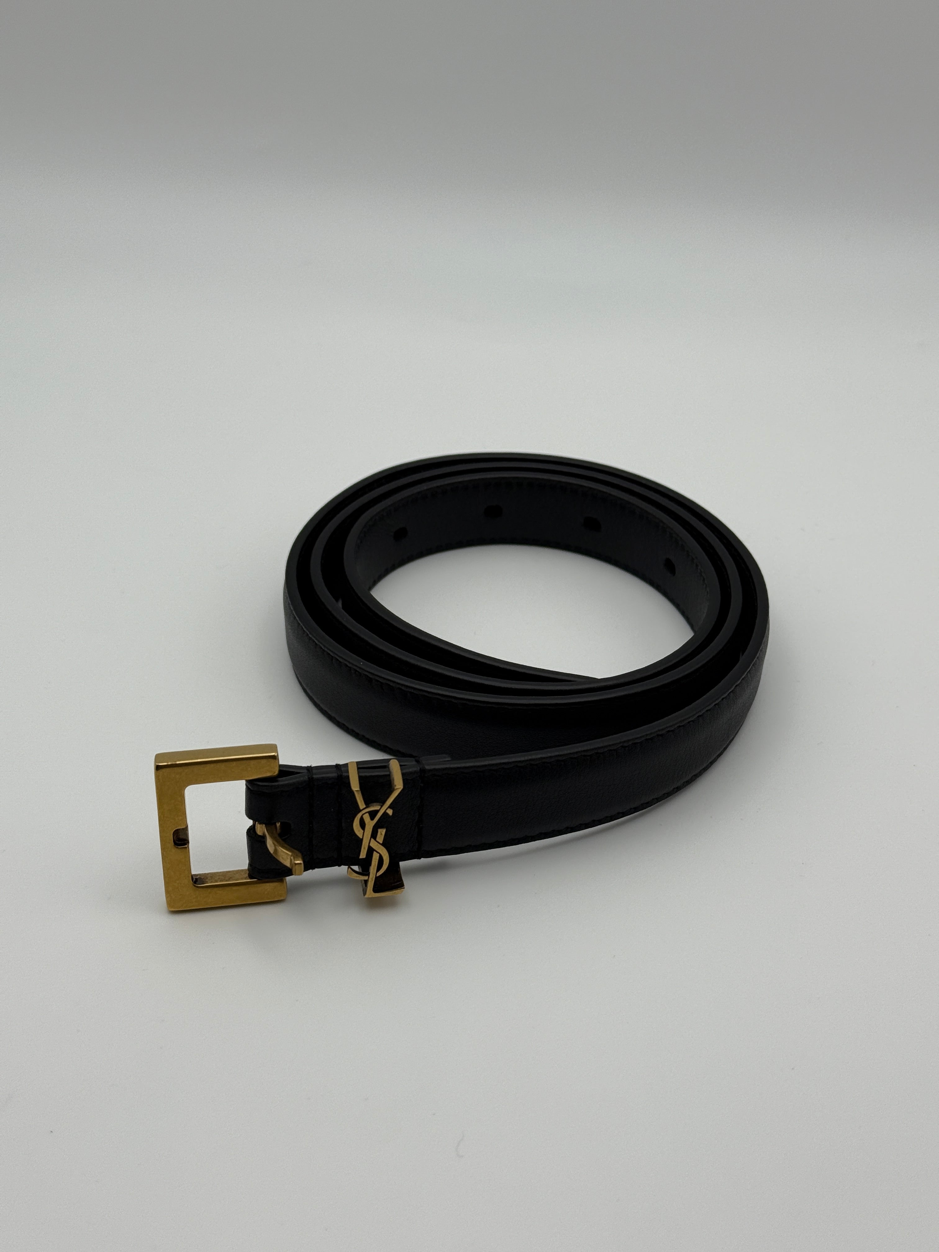 Saint Laurent Cassandre Thin Belt (Size 70)
