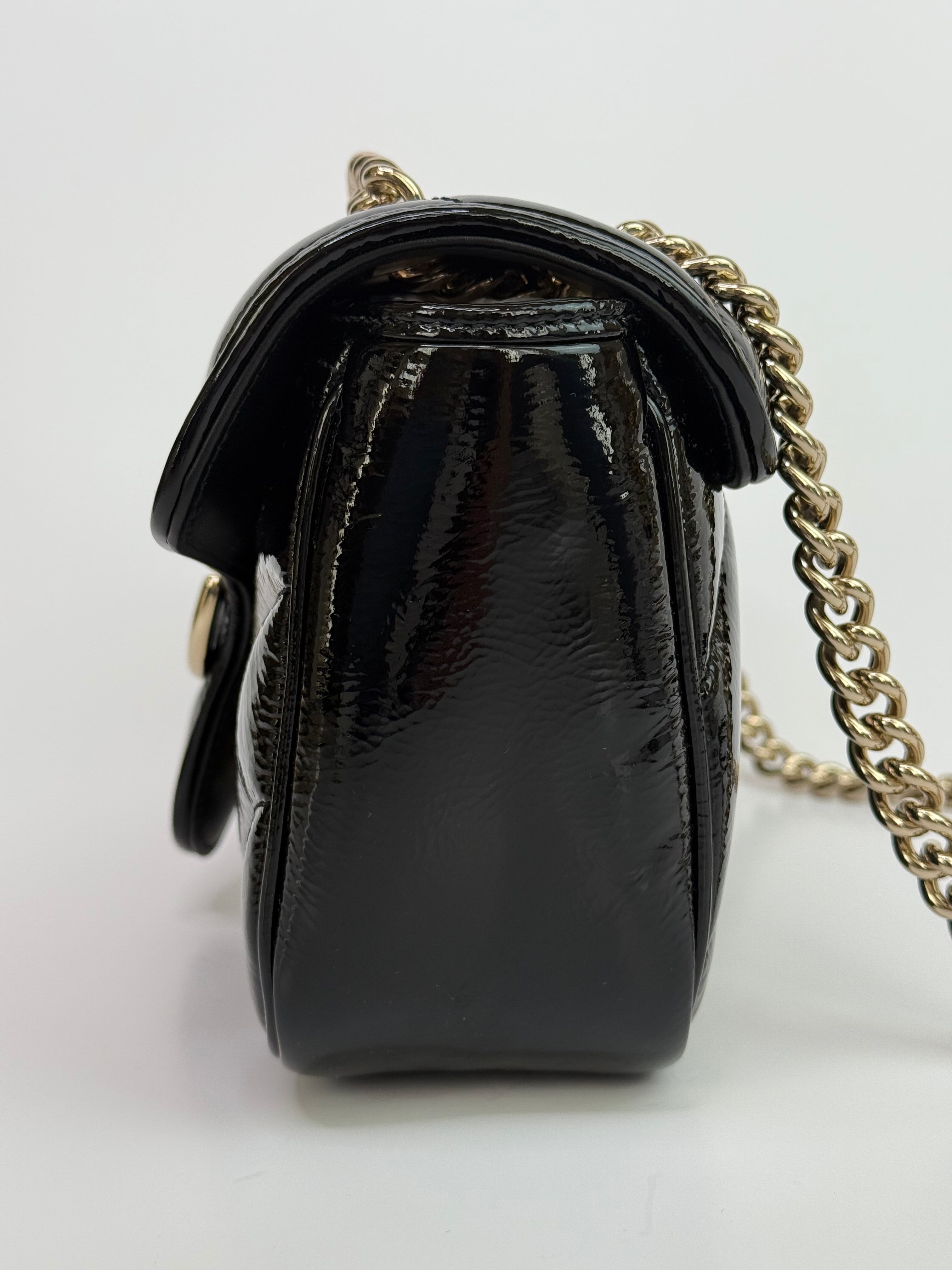 Gucci GG Medium Marmont Matelasse Shoulder Bag