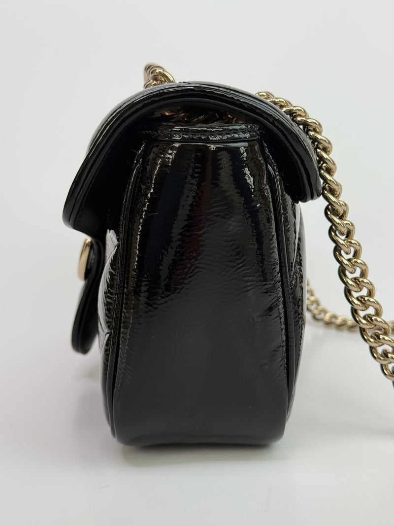 Gucci GG Medium Marmont Matelasse Shoulder Bag