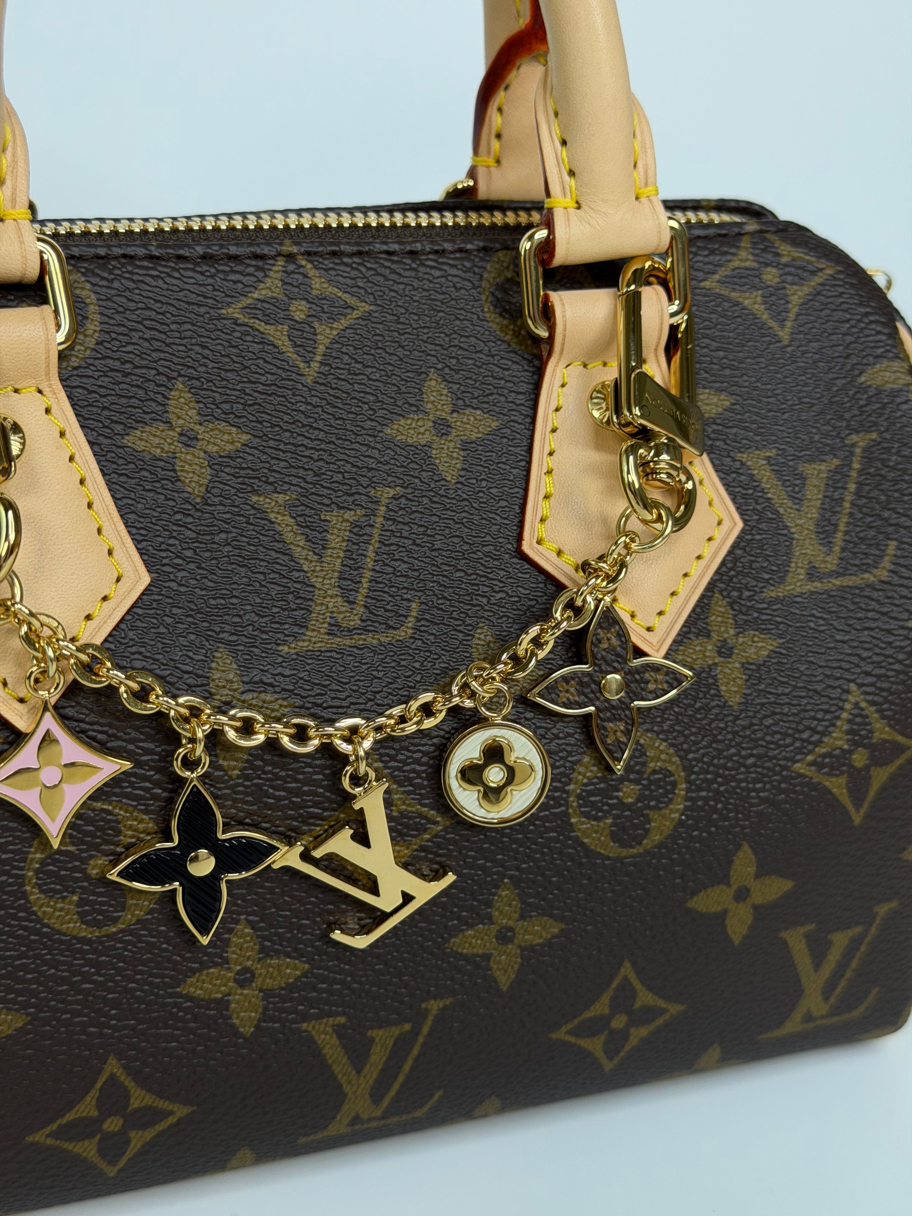 Louis Vuitton Speedy 20 In Monogram Canvas With Gold Hardware. Authentic and preloved in excellent condition.