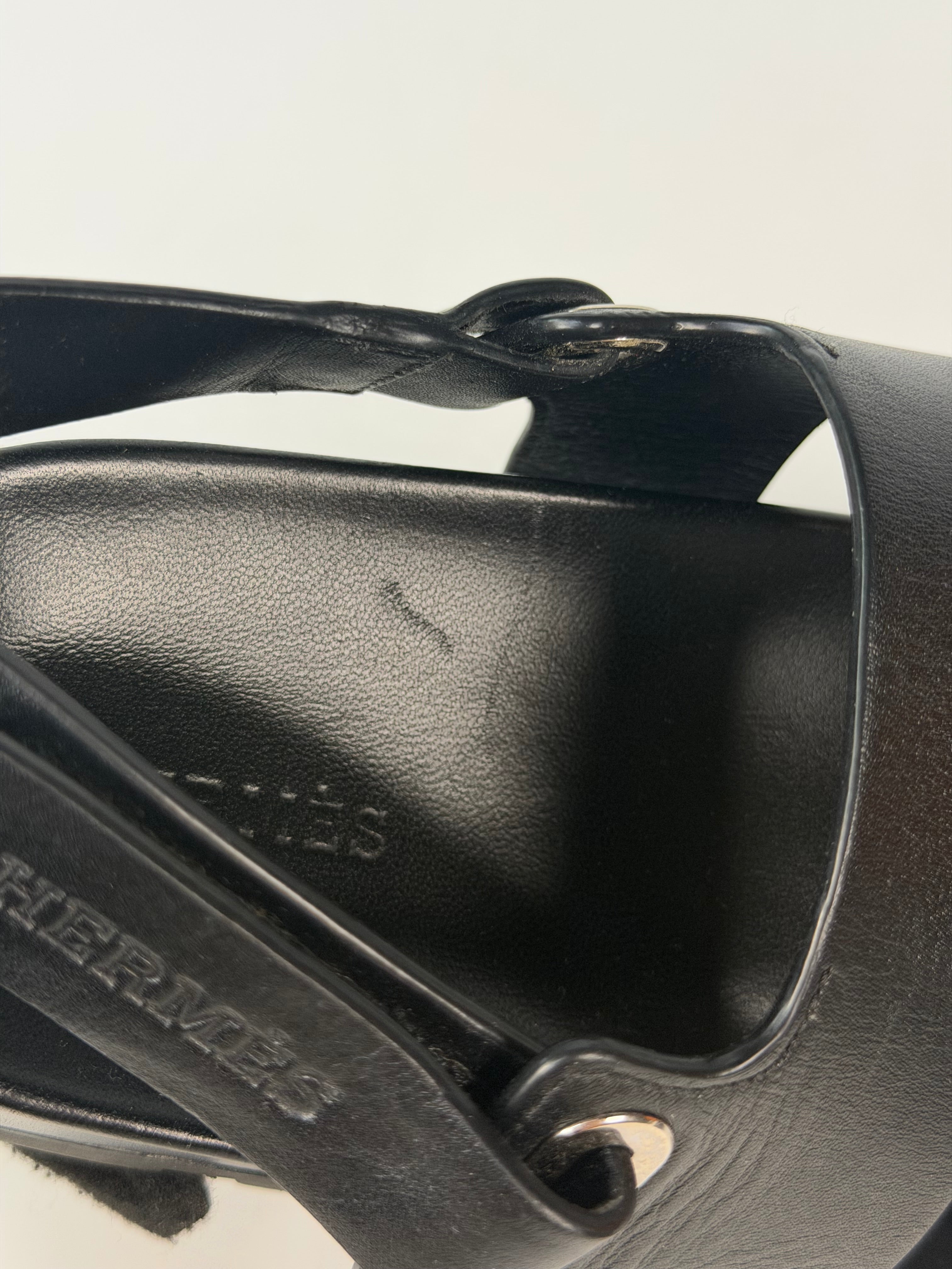 Hermès Genius Sandals In Black (Size 37/UK4) in very good condition 100% authentic and preloved