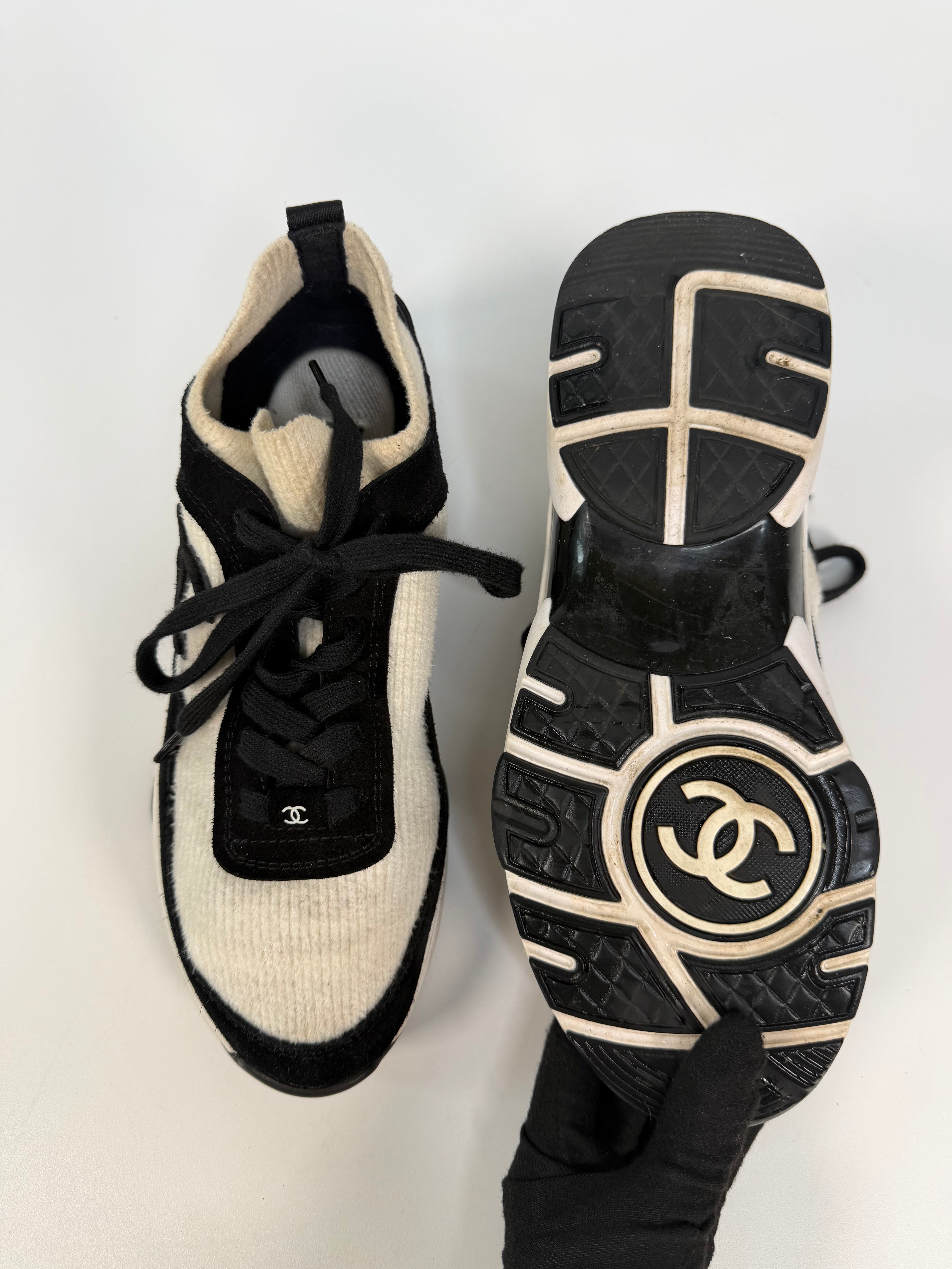 Chanel CC Knit Sneakers (Size 39/UK6). Authentic and preloved in very good condition.