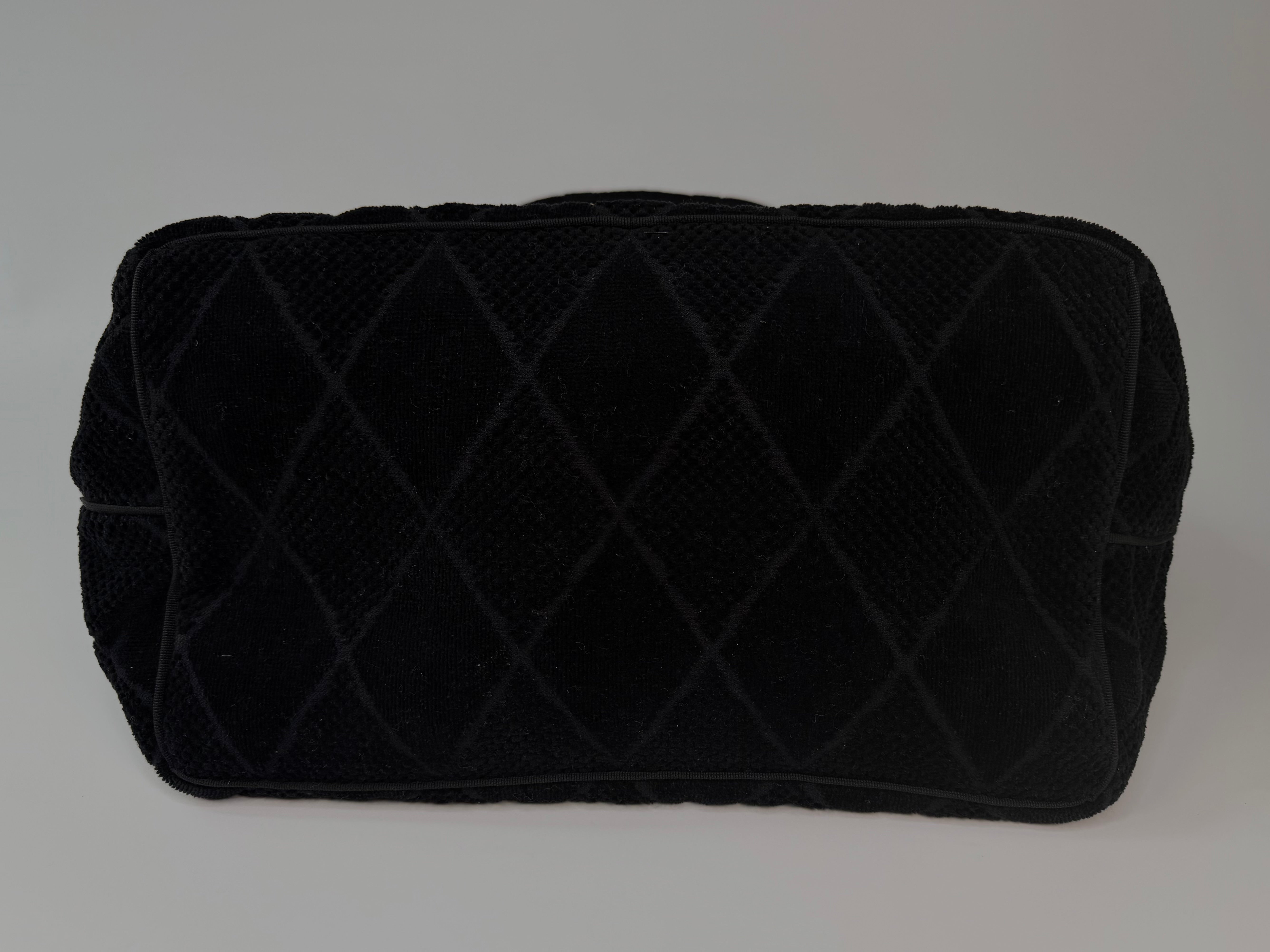 Chanel DePlage Beach Bag in Black Fabric. Excellent preloved authentic 