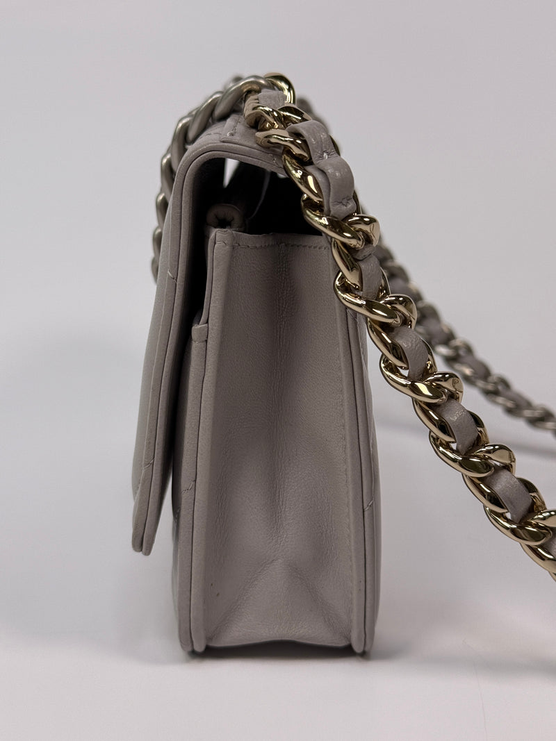 Chanel 19 Wallet On Chain