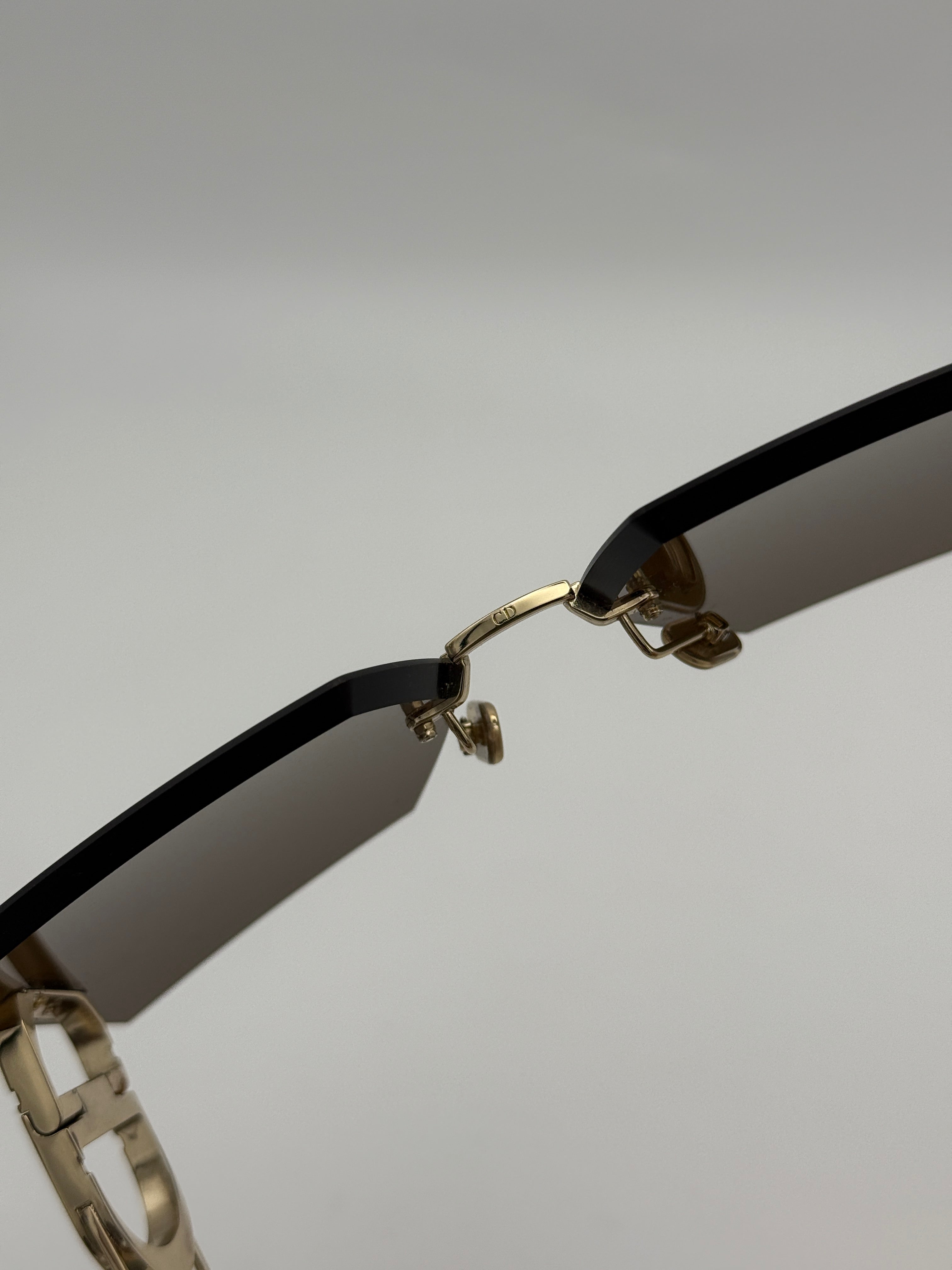 Christian Dior 30 Montaigne Sunglasses