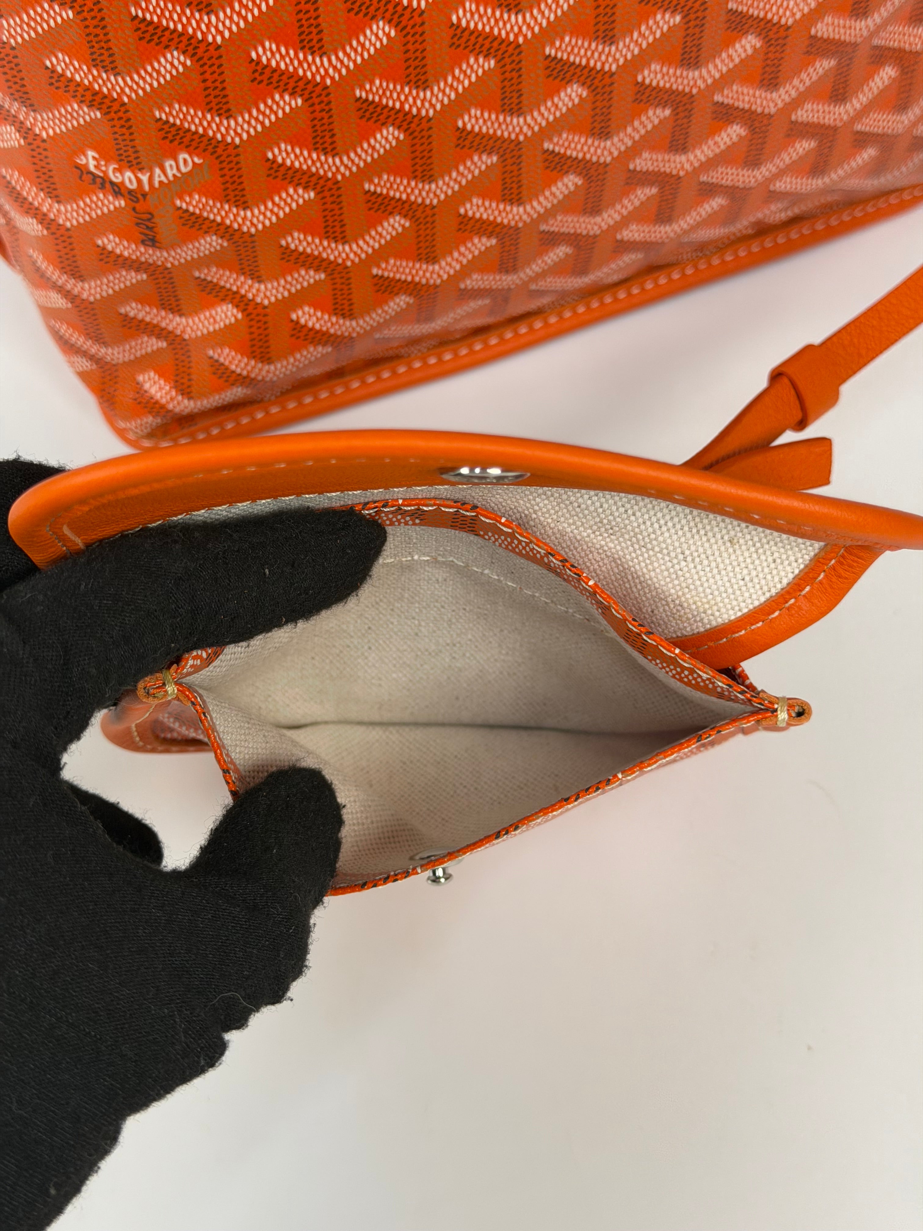 Goyard Mini Anjou Orange Leather, excellent condition pre loved condition. Verified by Luxe Cheshire. Insured next day delivery 