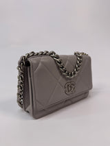 Chanel 19 Wallet On Chain