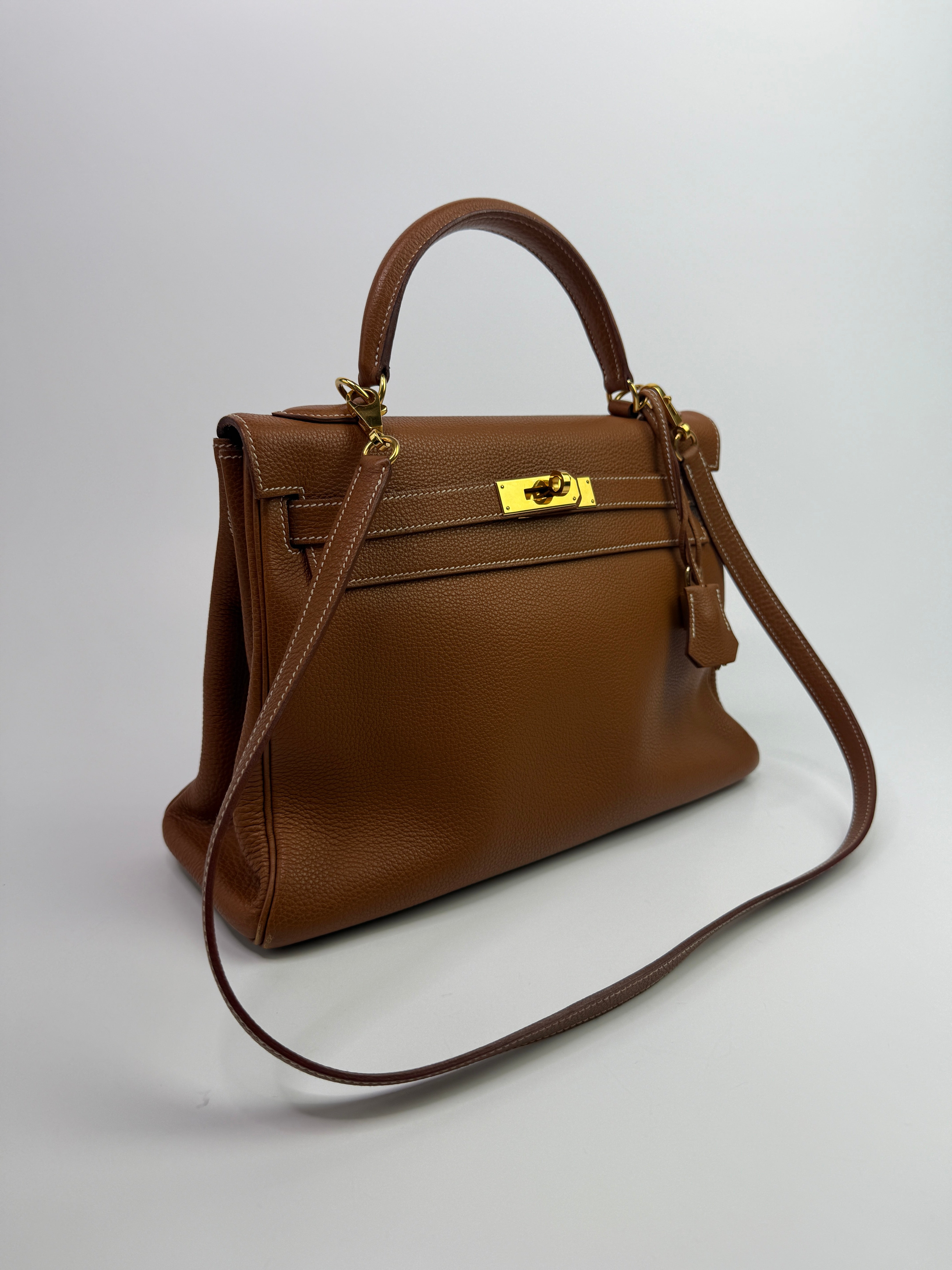 Hermès Kelly 28 In Gold Clemence Leather With GHW