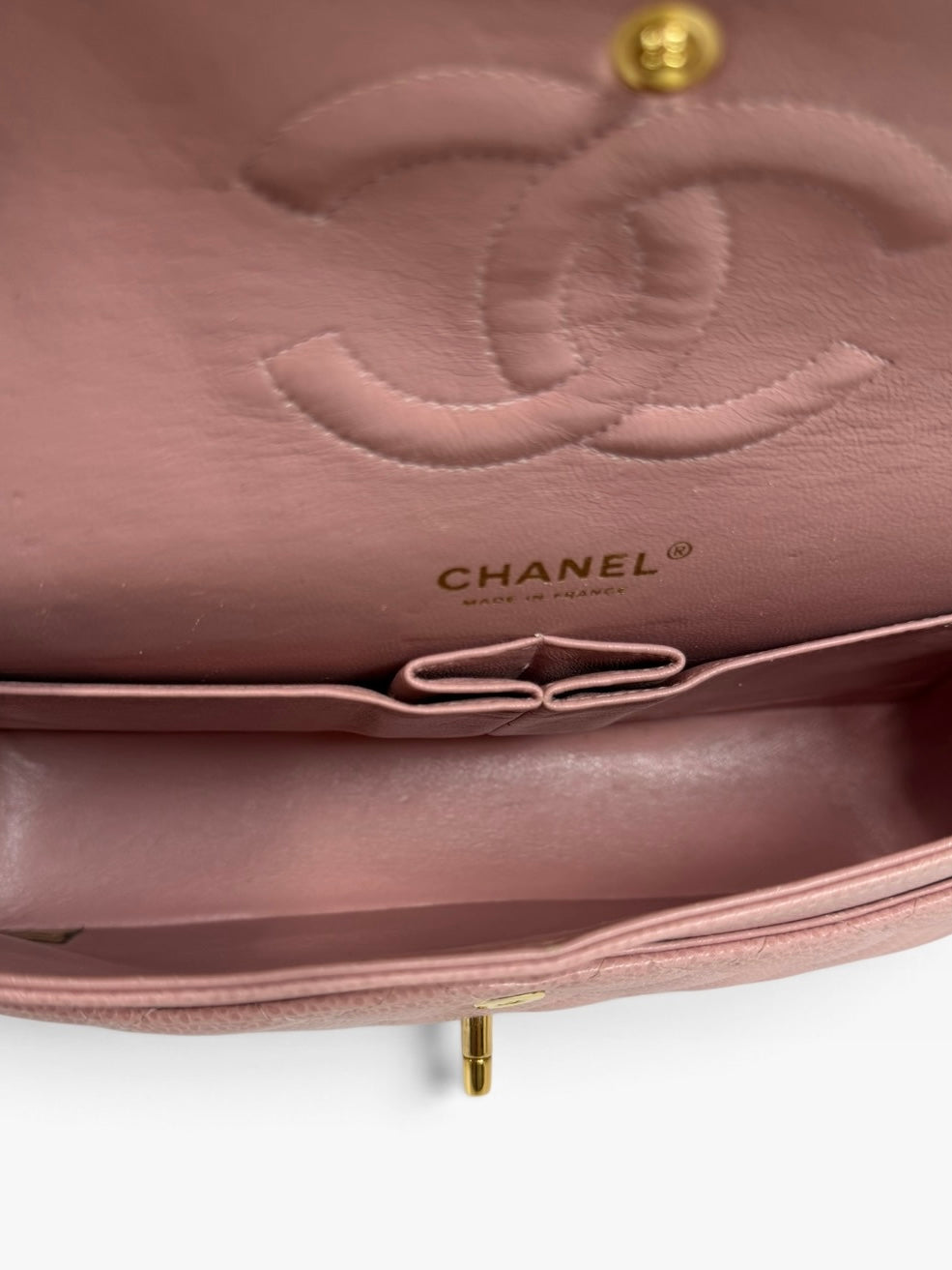 *RARE* Chanel Vintage Medium Classic Double Flap In Pink Caviar Leather With 24Kt Gold Hardware, authentic and preloved in overall excellent condition 100% guarantee.