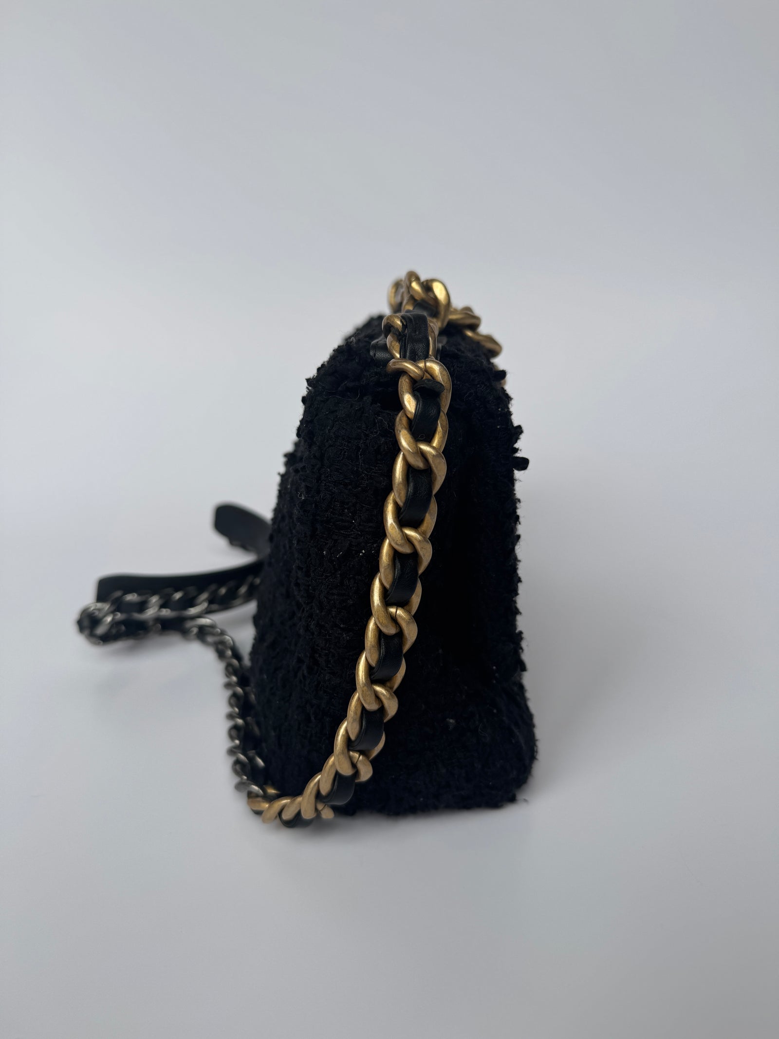Chanel 19 Small In Black Bouclé Tweed - Main Image