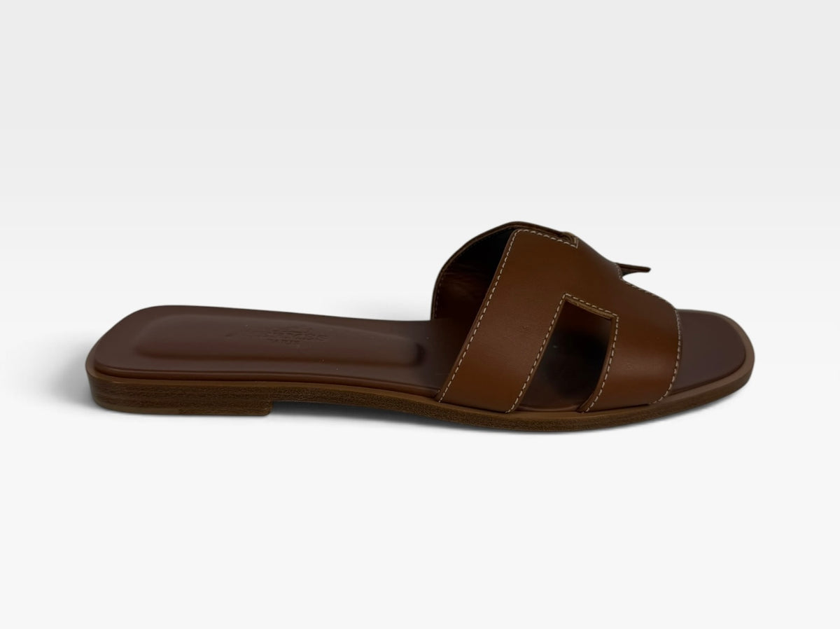 Hermès Oran Sandals in Gold (Size 37.5 /UK 4.5) 100% authentic and preloved in excellent condition