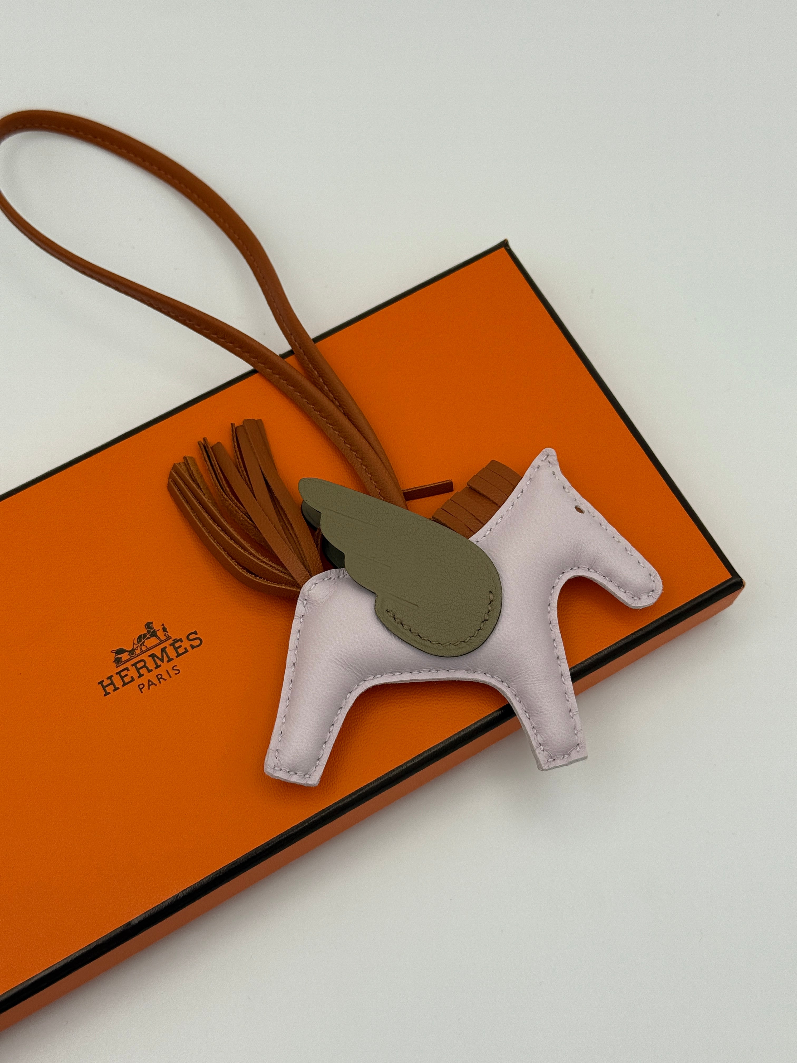 Hermès Rodeo PM Charm In Mauve With Pain D'Epice