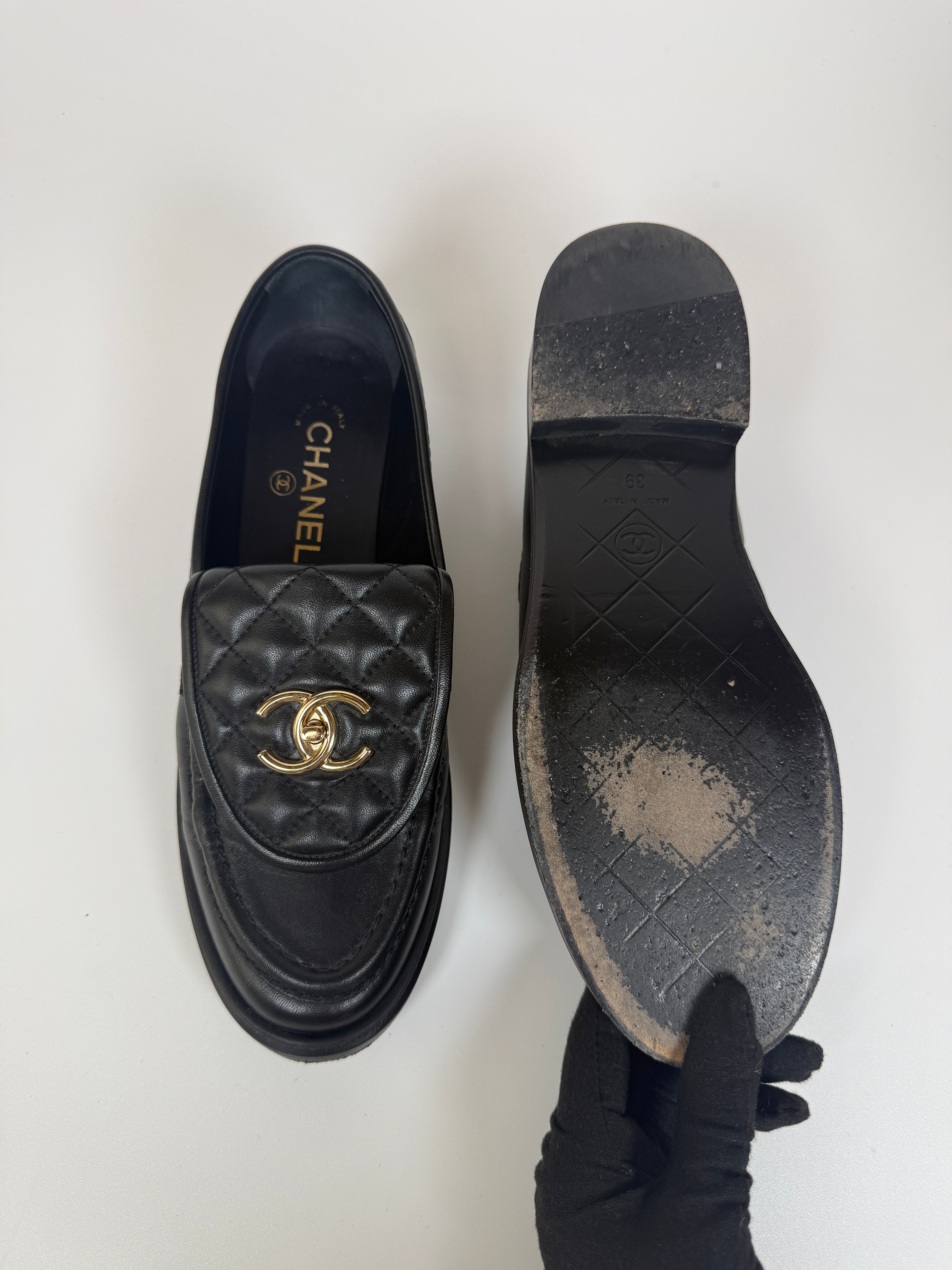 Authentic and preloved Chanel Black Quilted Leather Turnlock Loafers (Size 39/UK6) Excellent condition. 100% Authenticity guarantee 