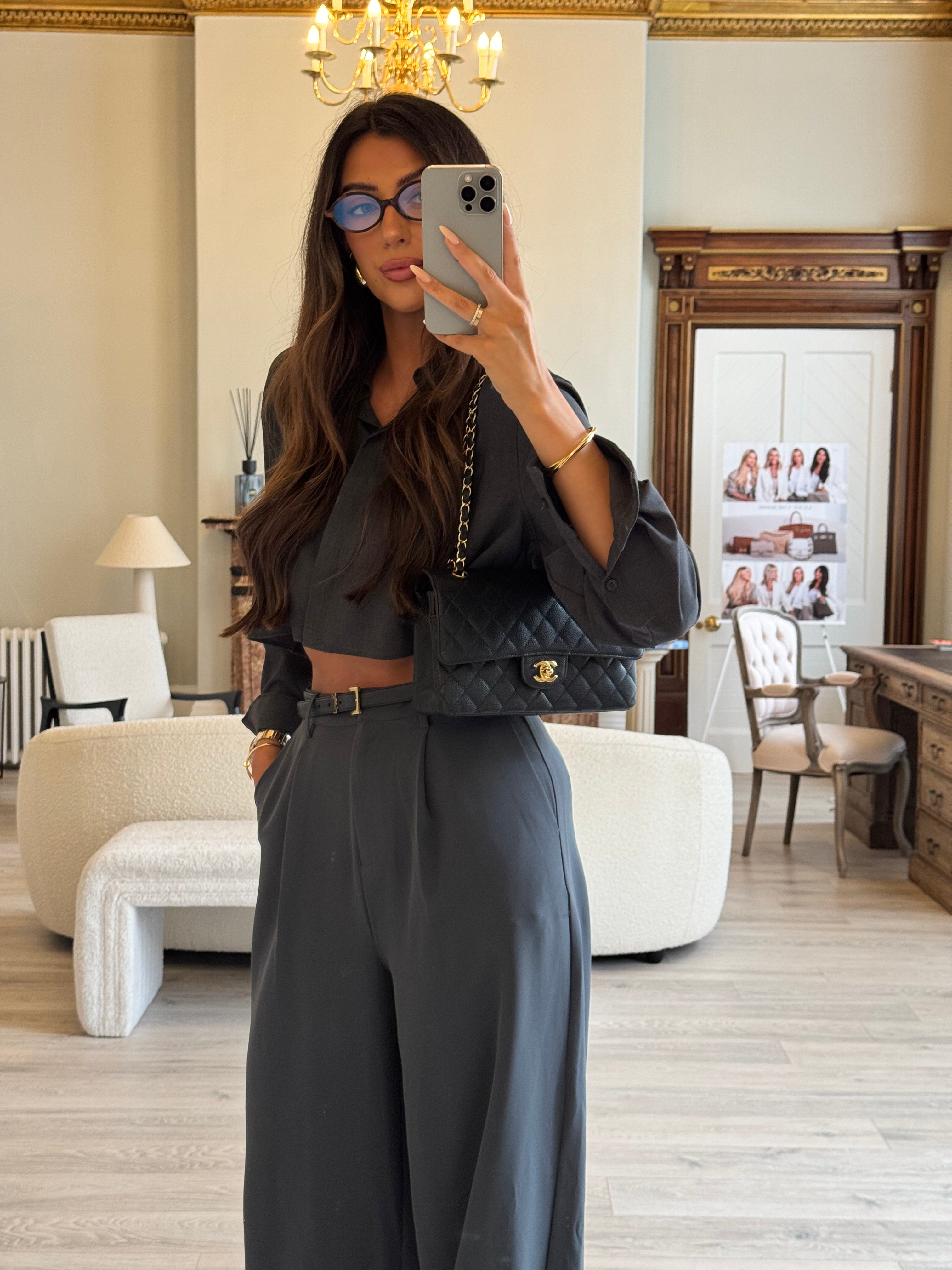 Chanel Medium Classic Double Flap Black Caviar With GHW