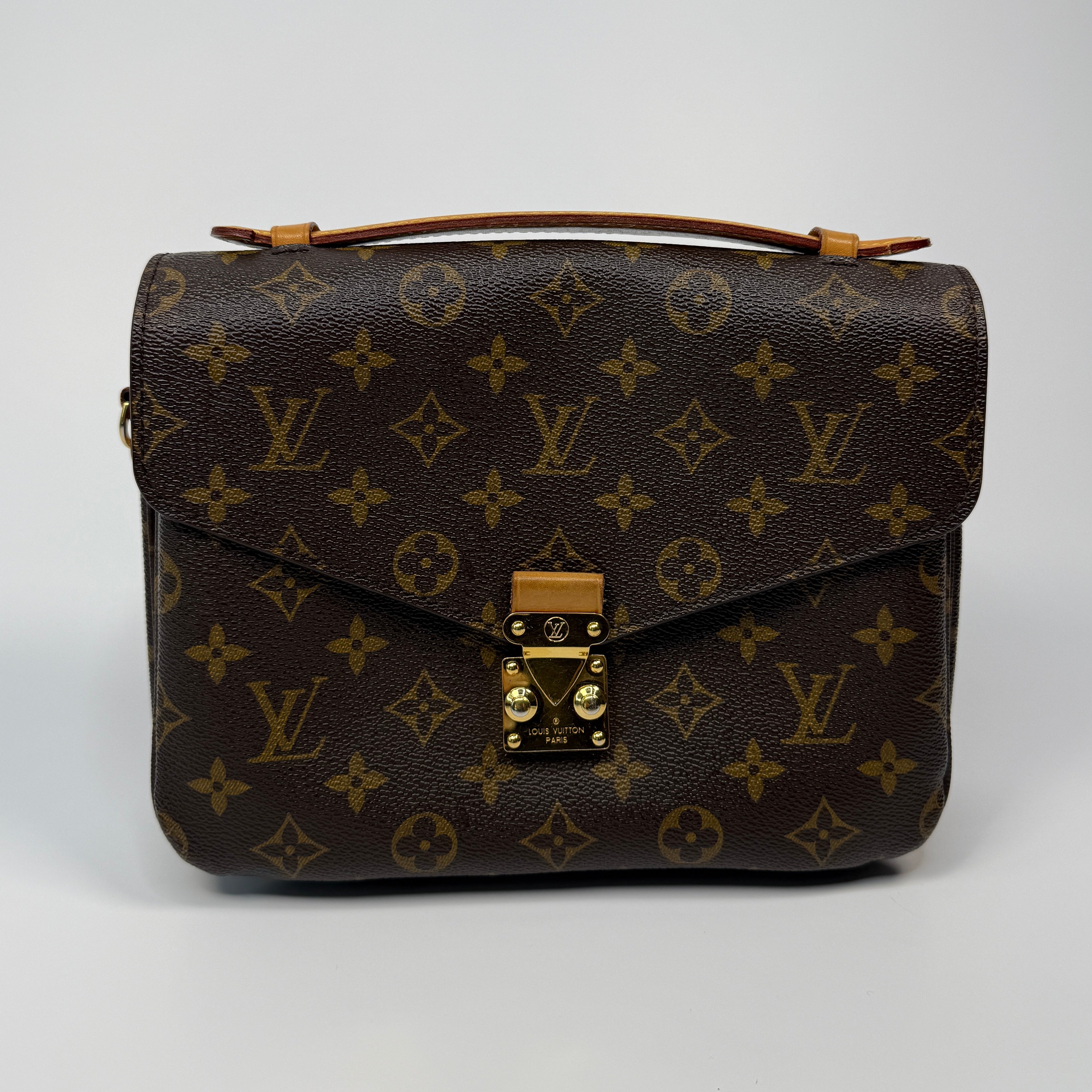Louis Vuitton Pochette Métis Bag