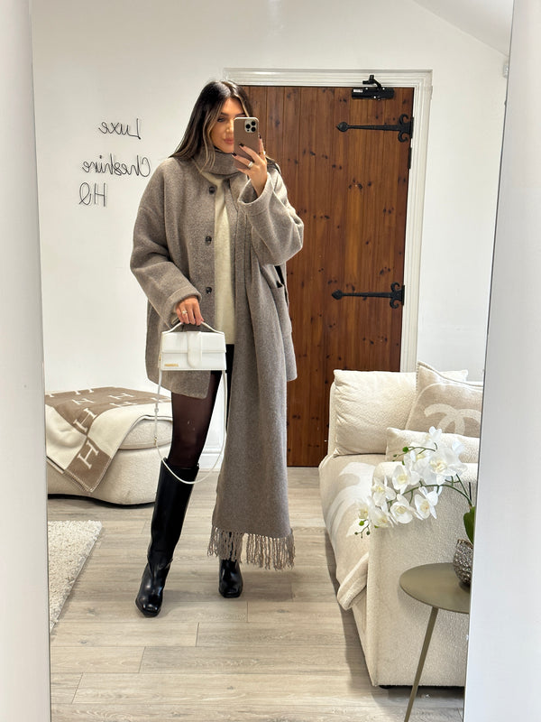 Jacquemus Le Grand Bambino White Leather Bag