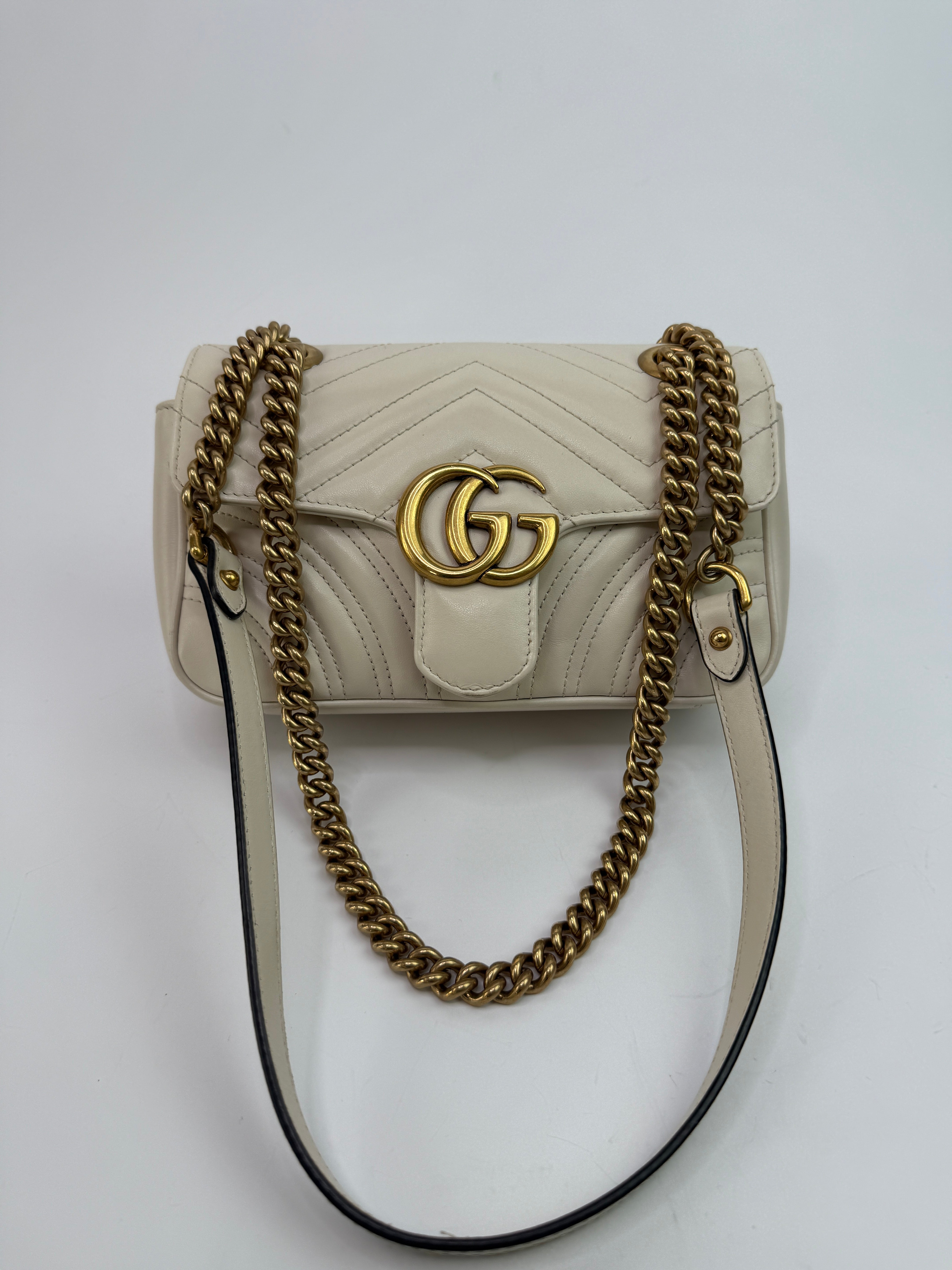 Gucci GG Small Marmont Matelasse Shoulder Bag