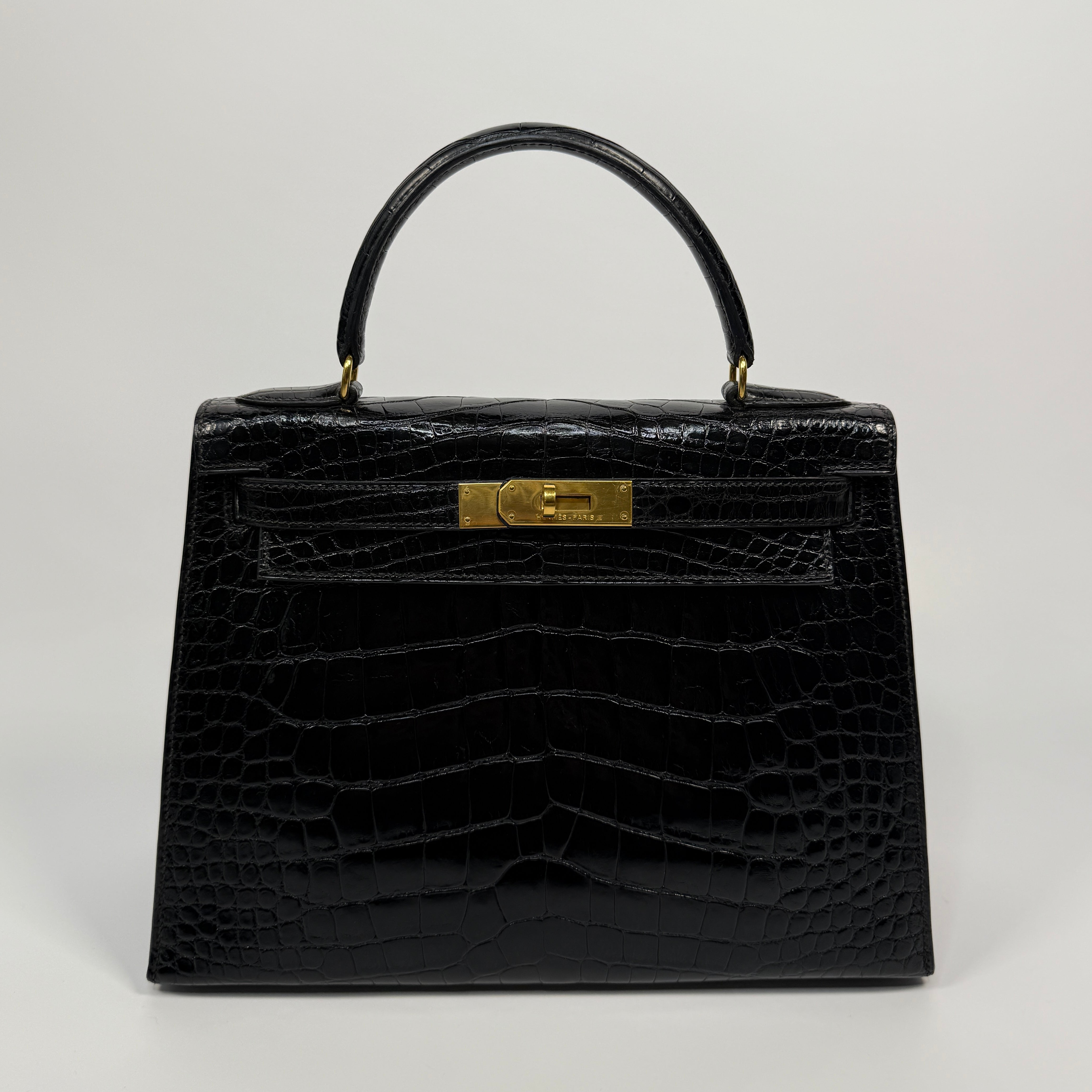 Hermès Vintage Kelly 28 In Shiny Black Crocodile With Gold Hardware Authentic