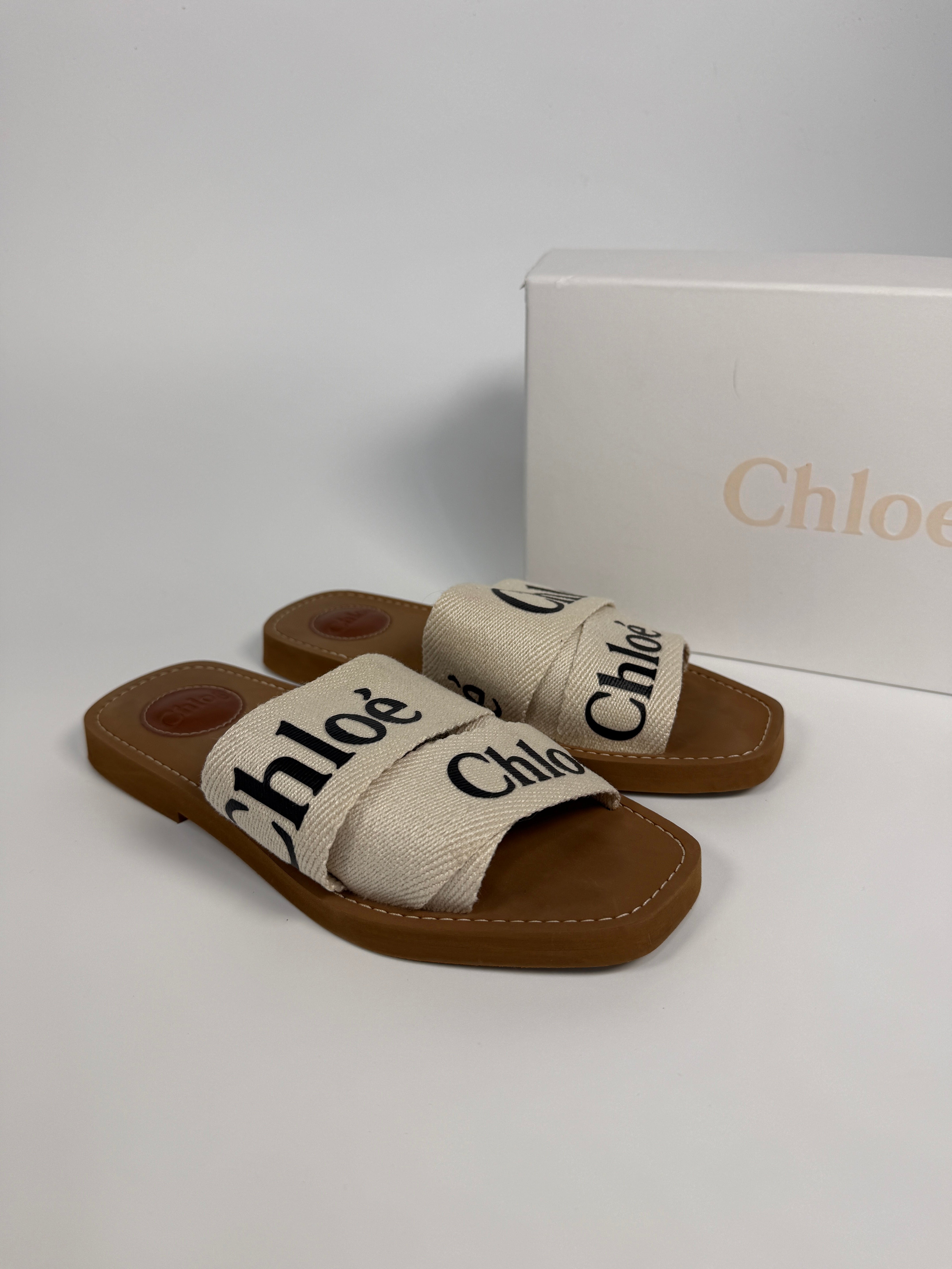 Authentic and preloved Chloe Woody Flat Mule  (Size 37/UK4) Very Good Condition. 100% Authenticity Guarantee 