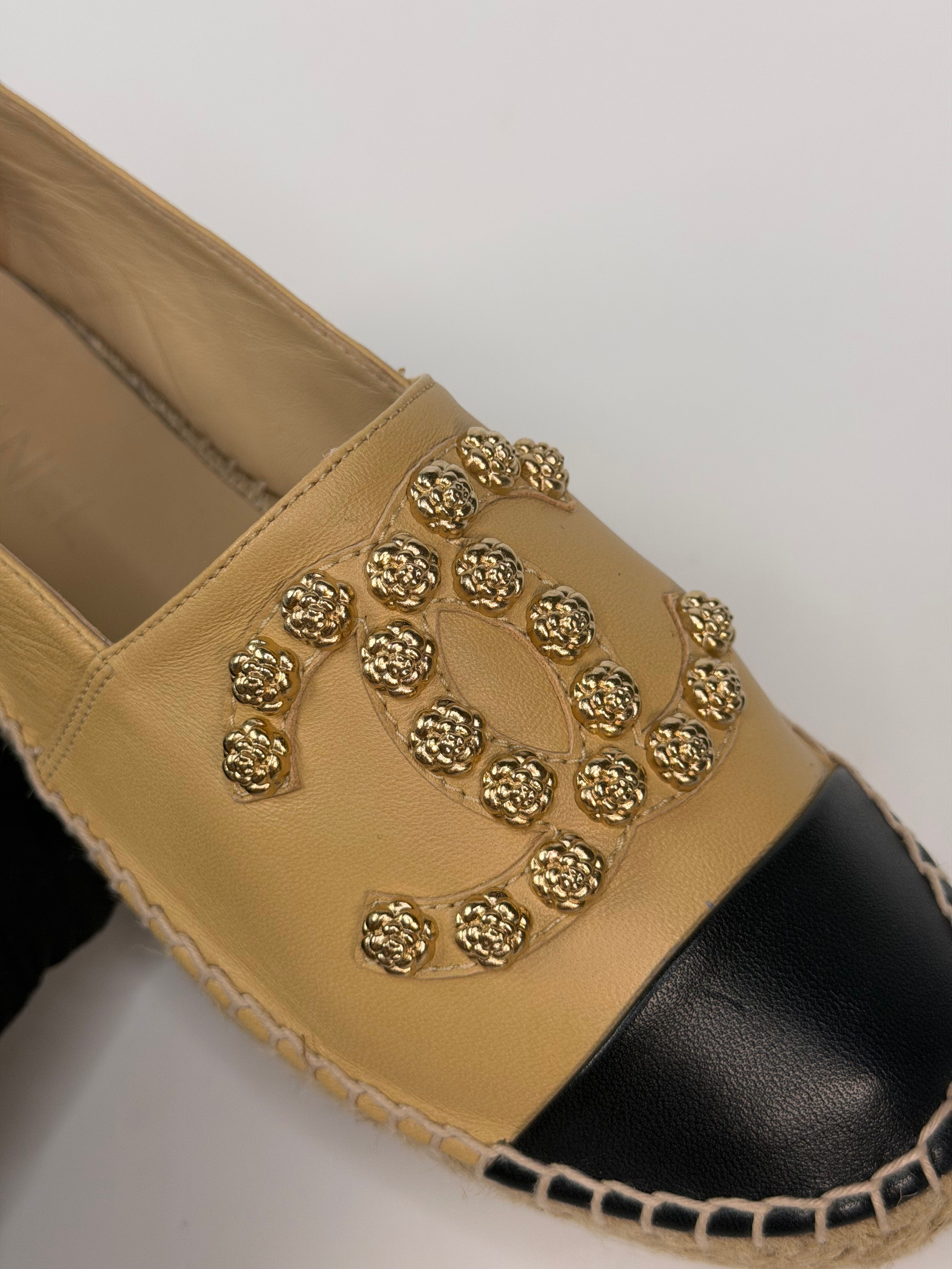 Chanel Gold Beaded CC Espadrilles In Beige & Black Lambskin (Size 37/UK4). 100% authentic and preloved in excellent condition