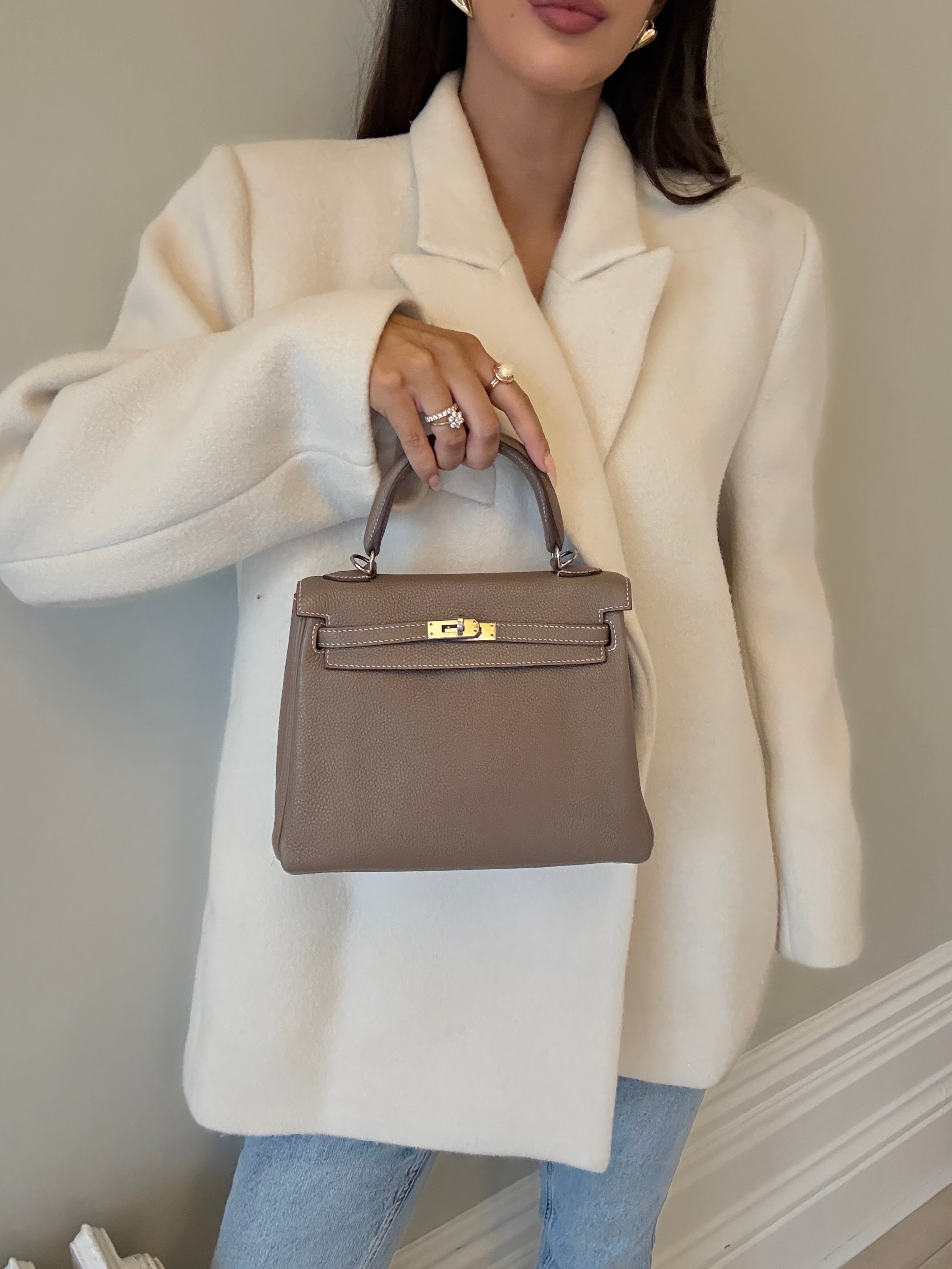 Hermès Kelly 25 In Etoupe Togo Leather With PHW