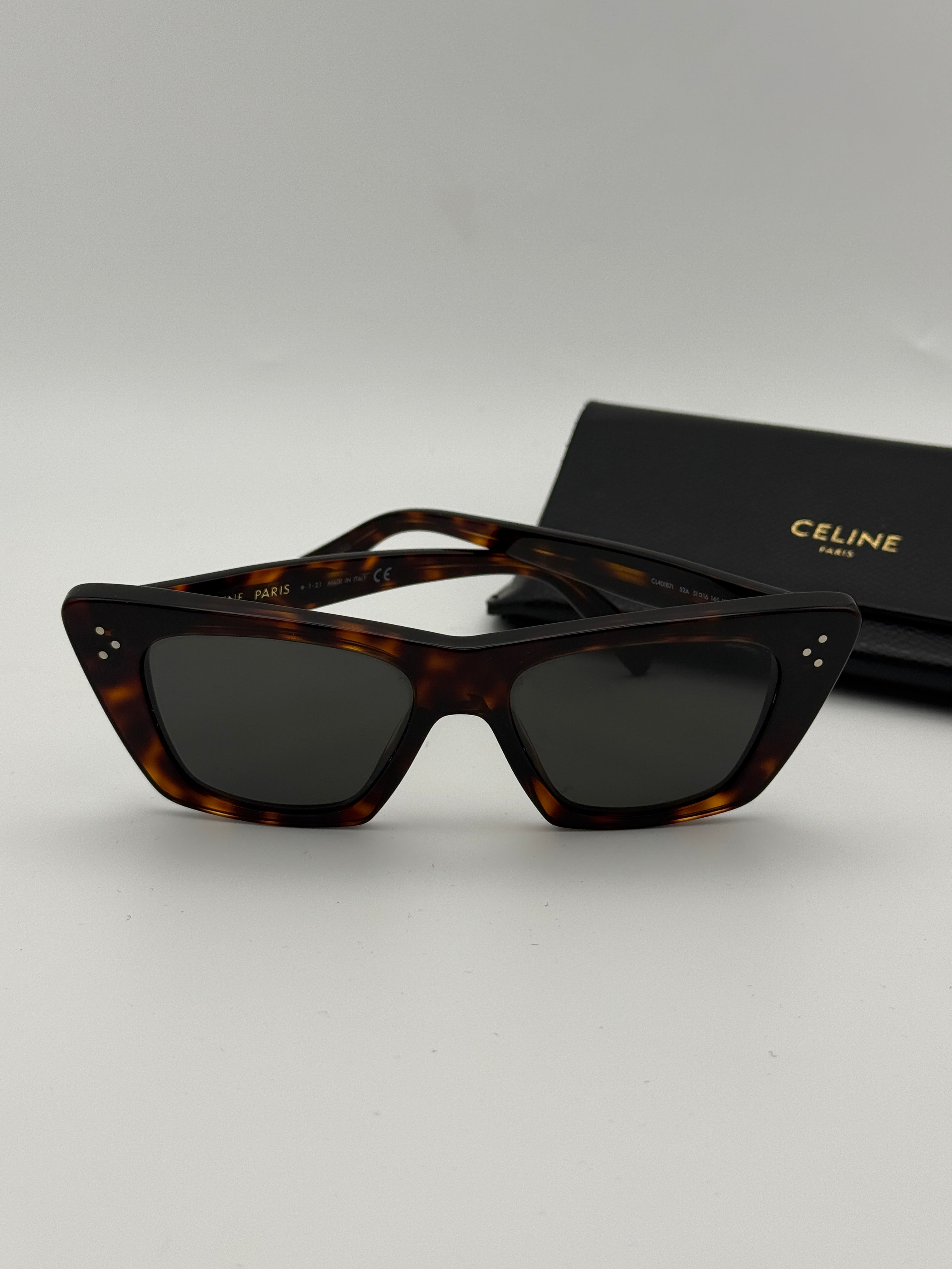 Celine CL401871 Sunglasses. Authentic and preloved in excellent condition. 100% Authenticity guarantee 