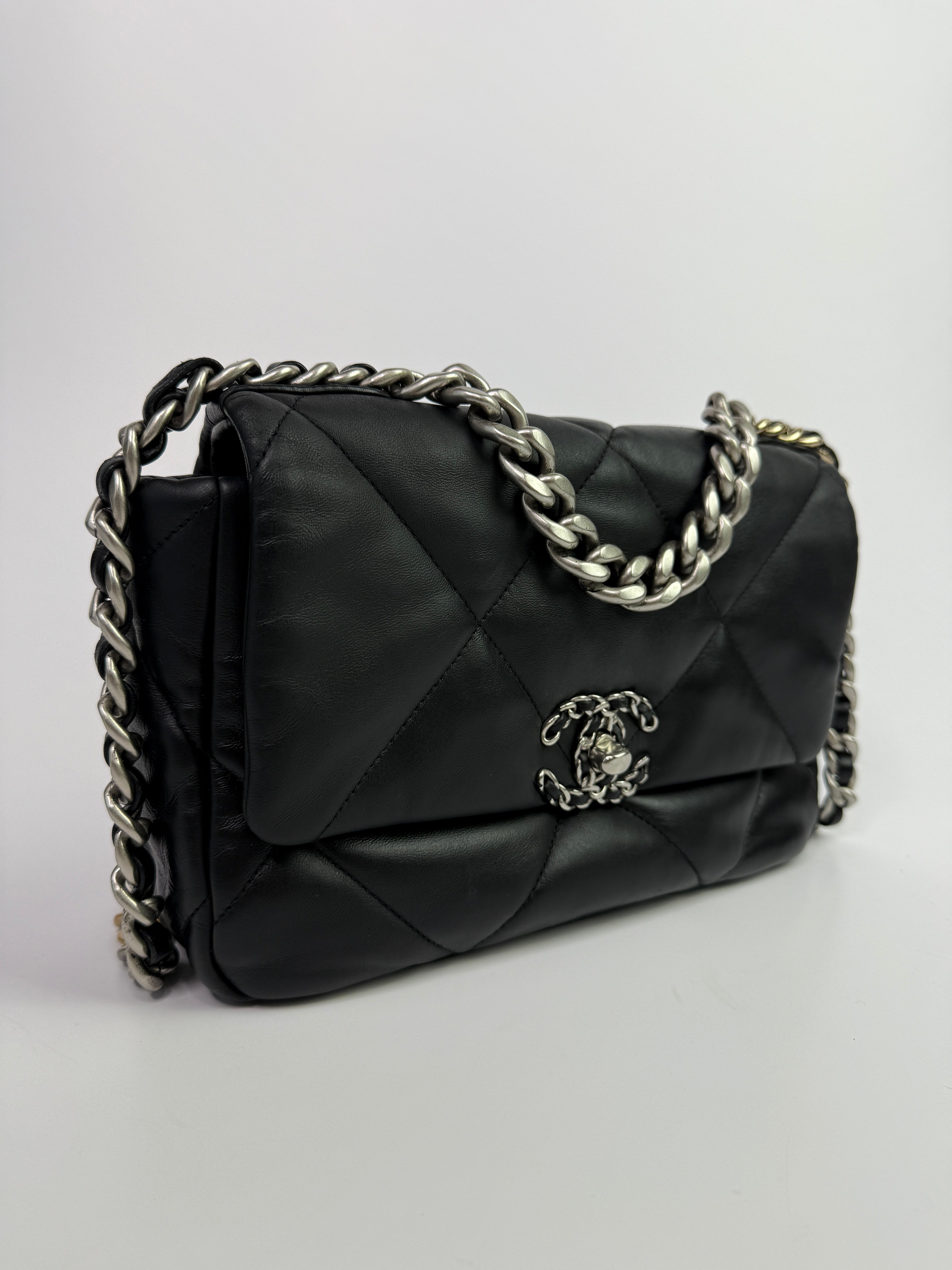 Chanel 19 Small In Black Lambskin Leather
Pre Loved & Authentic 