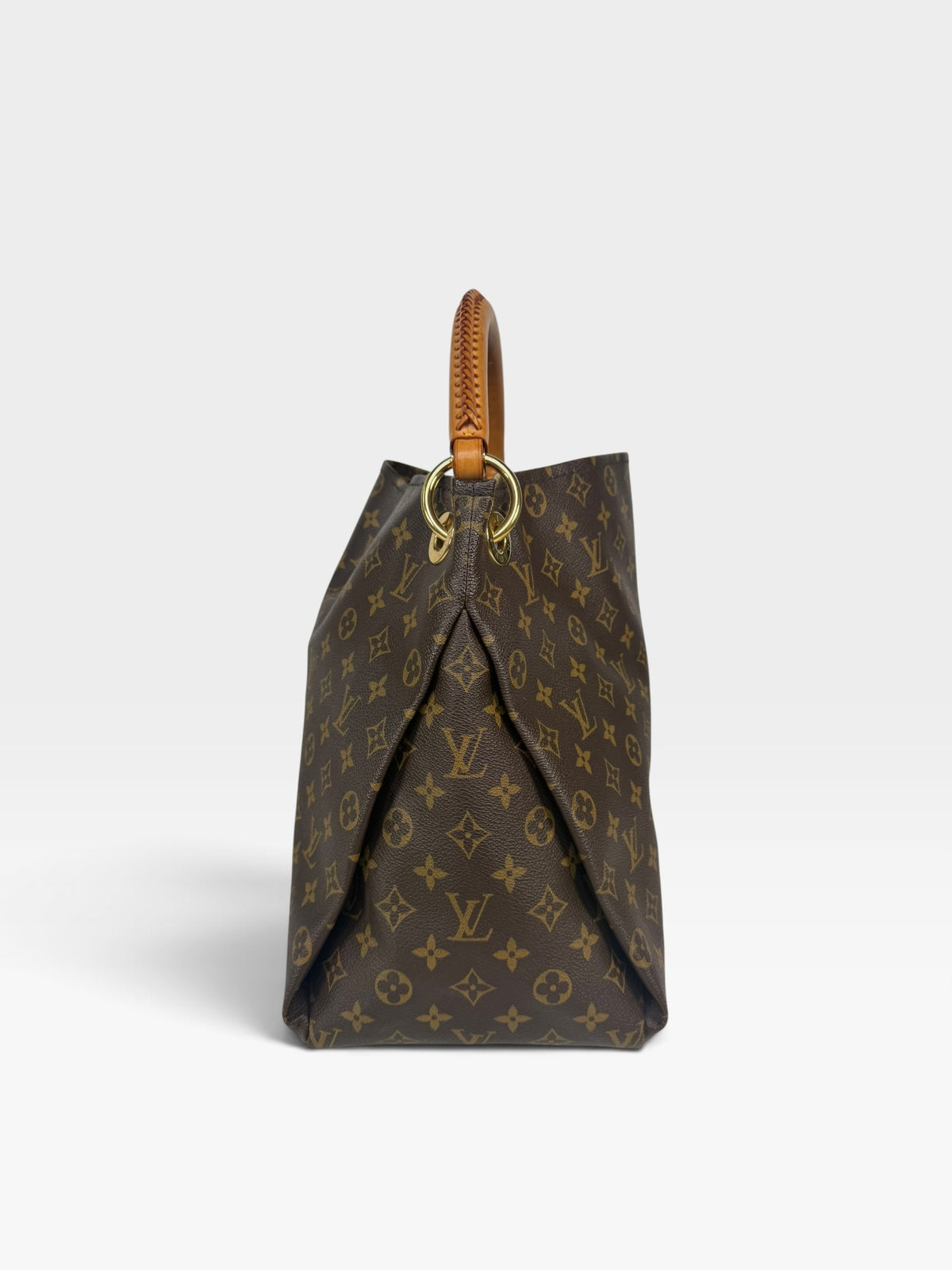 Louis Vuitton Monogram Artsy MM Shoulder Bag 100% authentic and preloved in excellent condition 