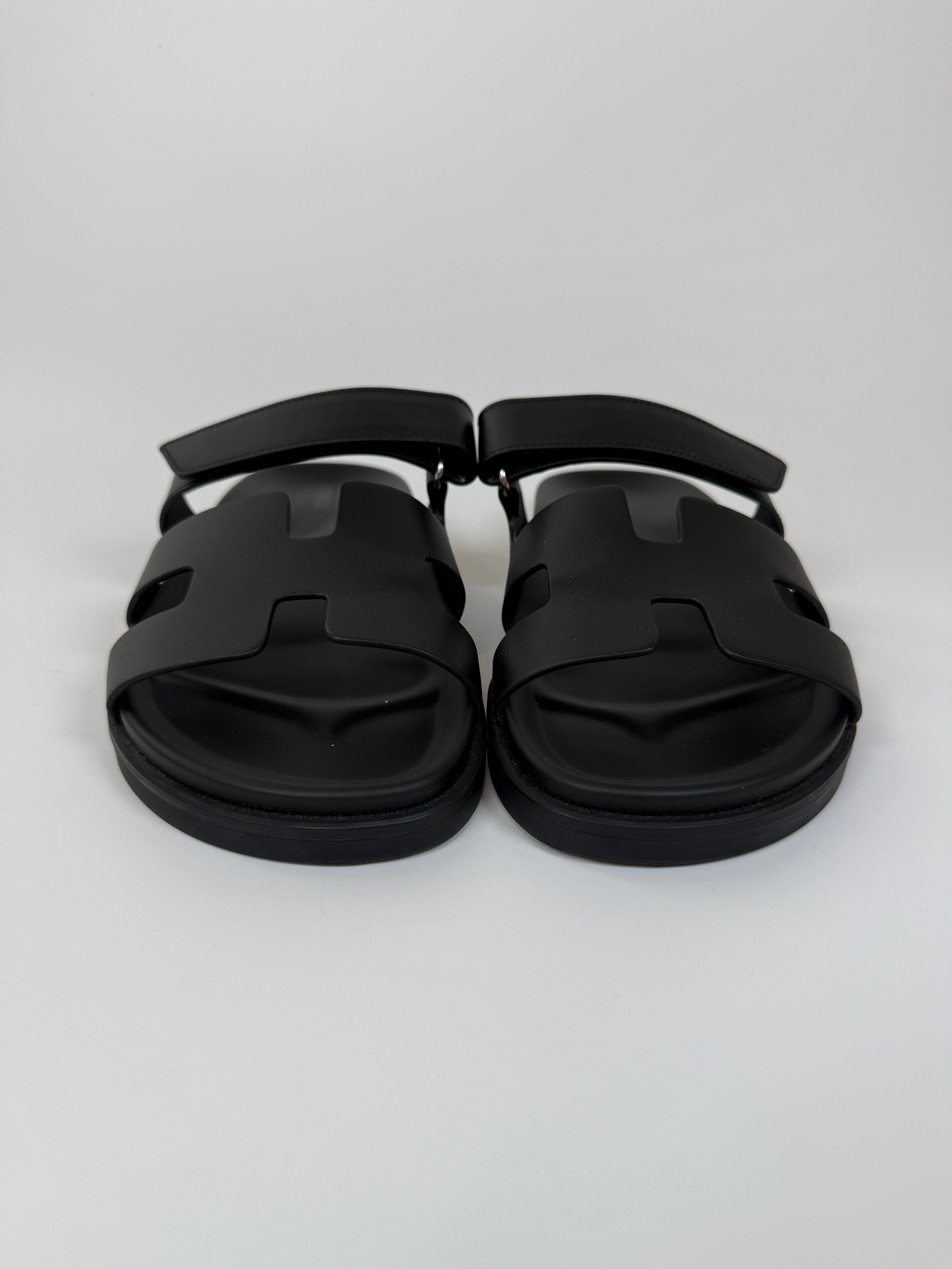 Authentic and preloved Hermès Chypre Sandals (size 42/UK8) excellent condition. 100% Authenticity guarantee 