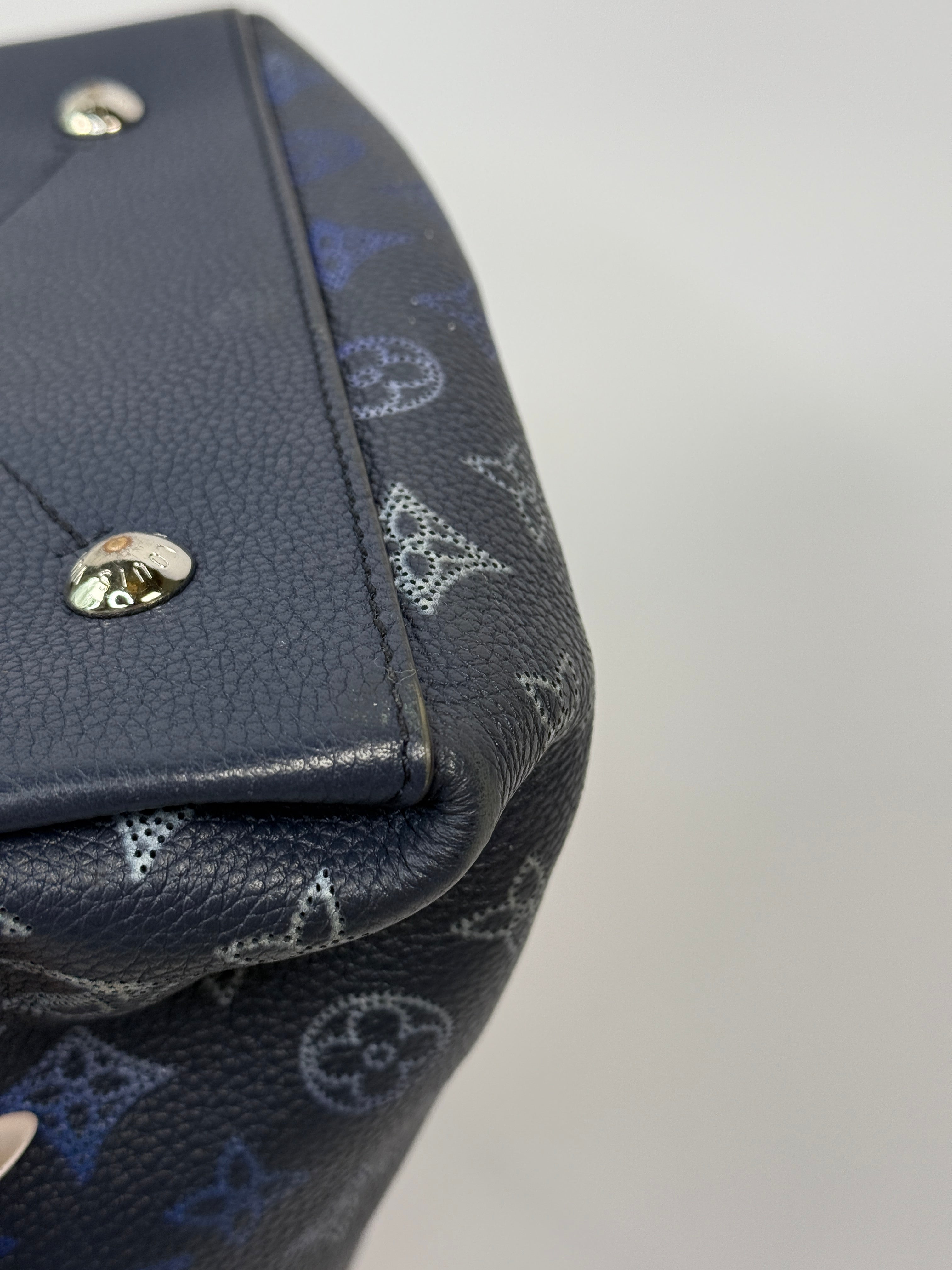 Louis Vuitton Muria Bucket Bag In Mahina Calfskin Leather