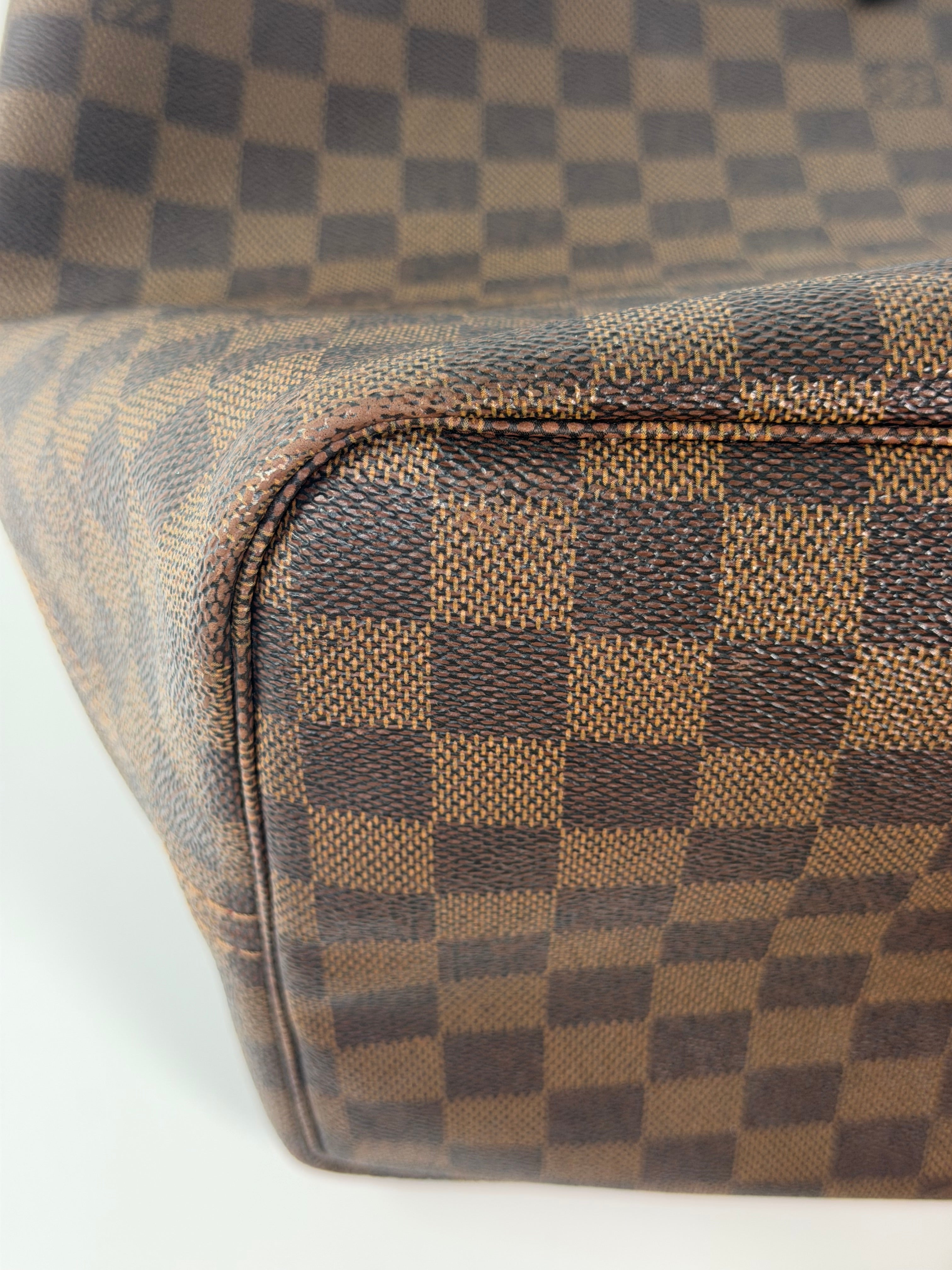 Louis Vuitton Neverfull GM Tote In Damier Ebene Canvas