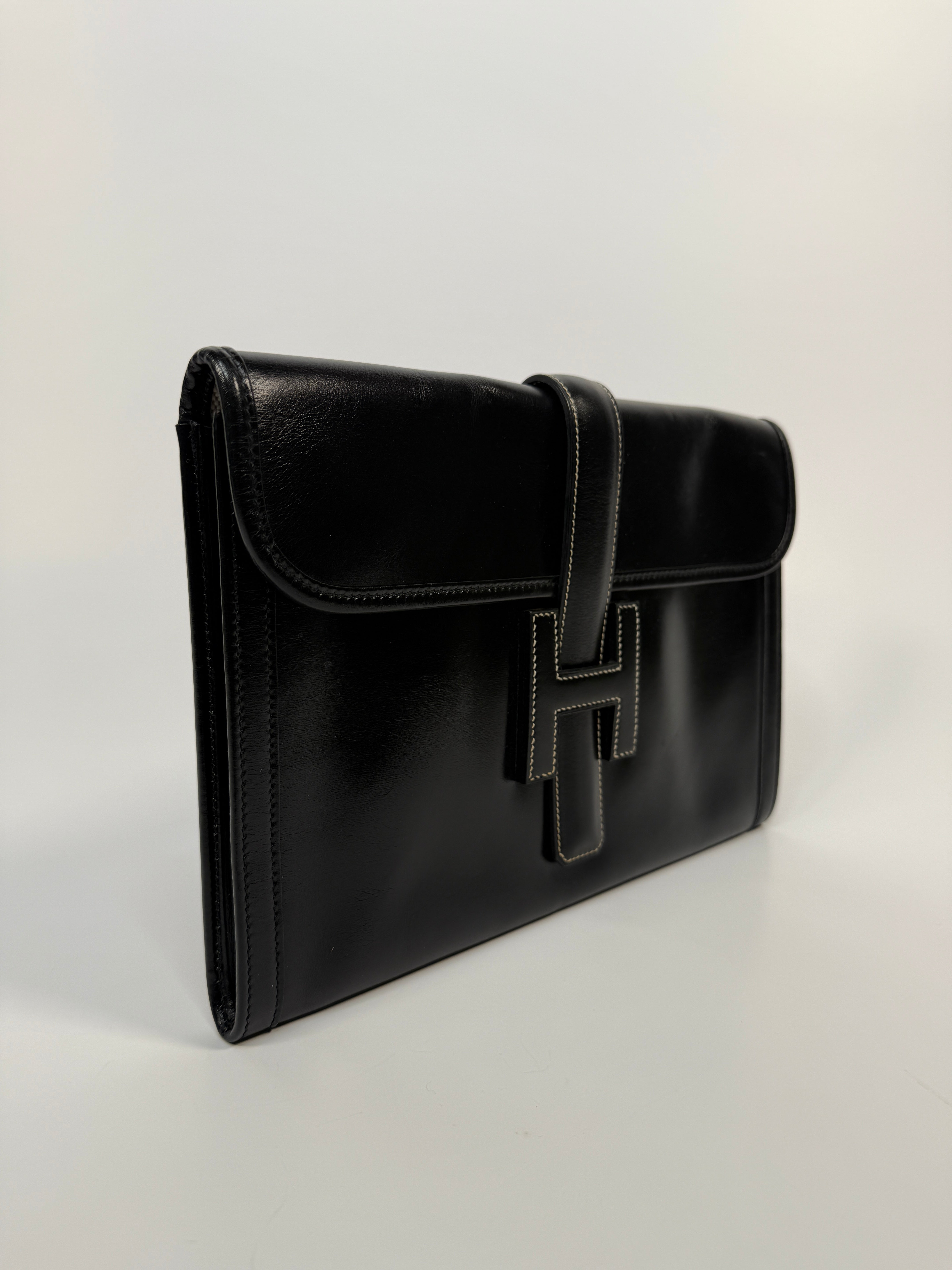 Authentic Pre Loved Hermès Jige Clutch Very Good Condition