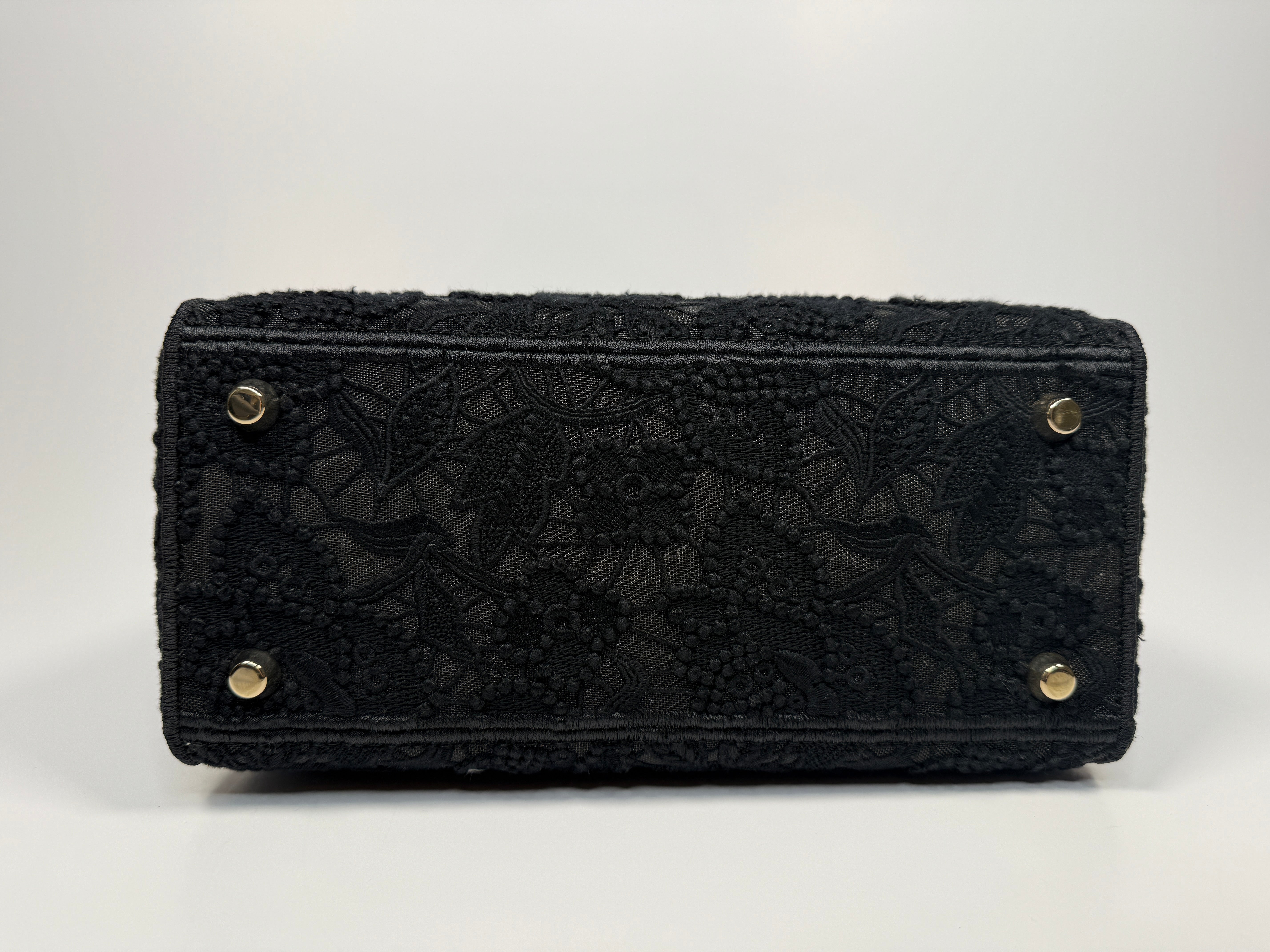 Christian Dior Medium Lady Dior D-Lite Toile de Jouy Soleil Macramé Embroidery With Pale Gold Hardware. Authentic and pre loved in excellent condition. 