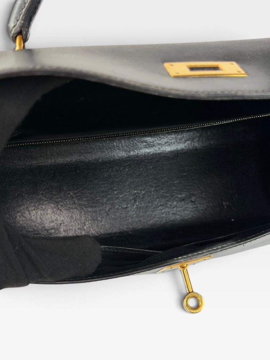 *RARE* Hermès Vintage Kelly 28 In Black Box Calf Leather With Gold Hardware. Authentic and preloved in excellent condition. 100% guarantee