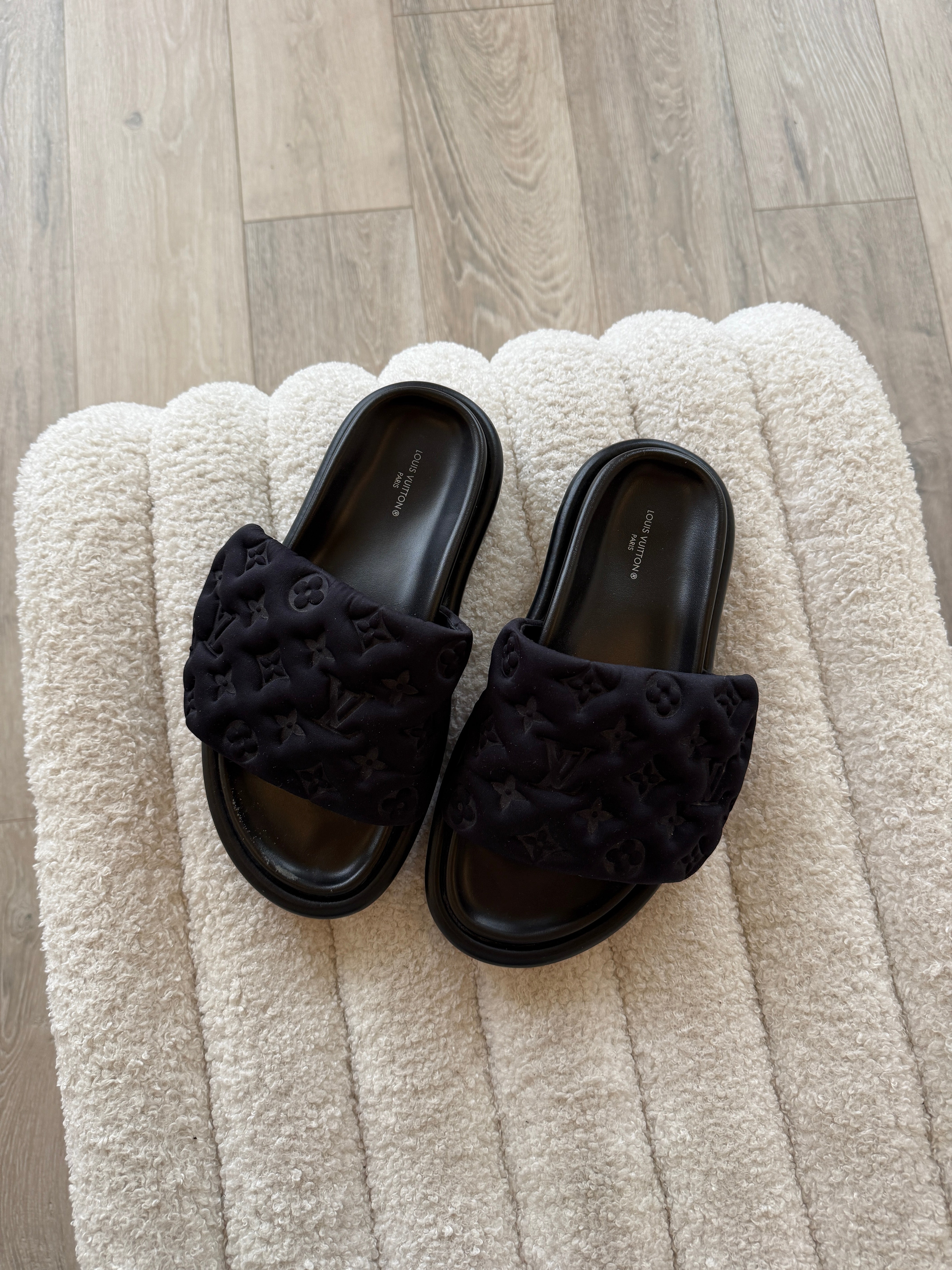 Louis Vuitton Pool Pillow Comfort Mules (Size 38/UK5)