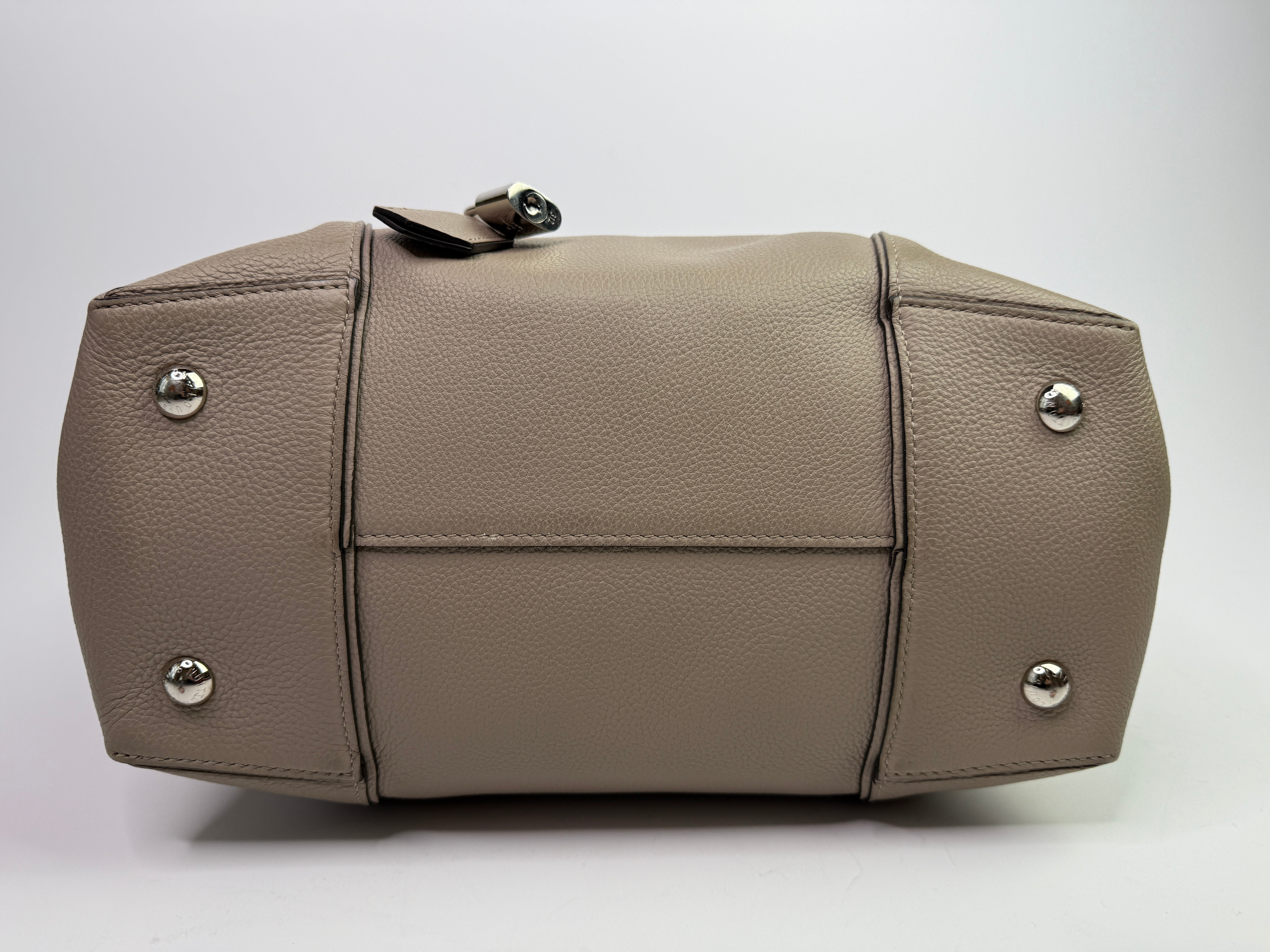 Louis Vuitton Soft LockIt Shoulder Bag