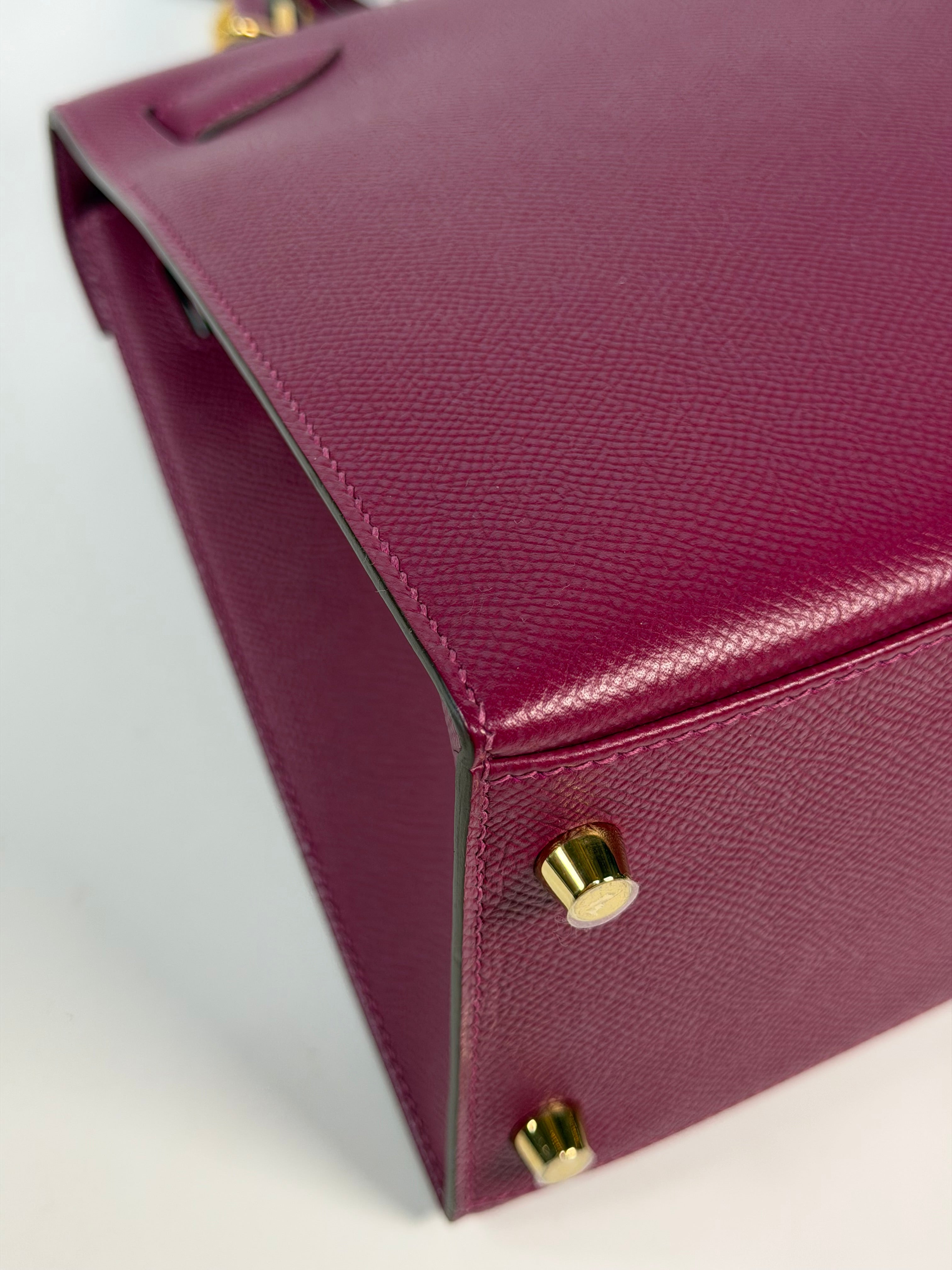 Hermès Kelly 28 In Tosca Epsom Leather With Gold Hardware 100% authentic and preloved in excellent condition