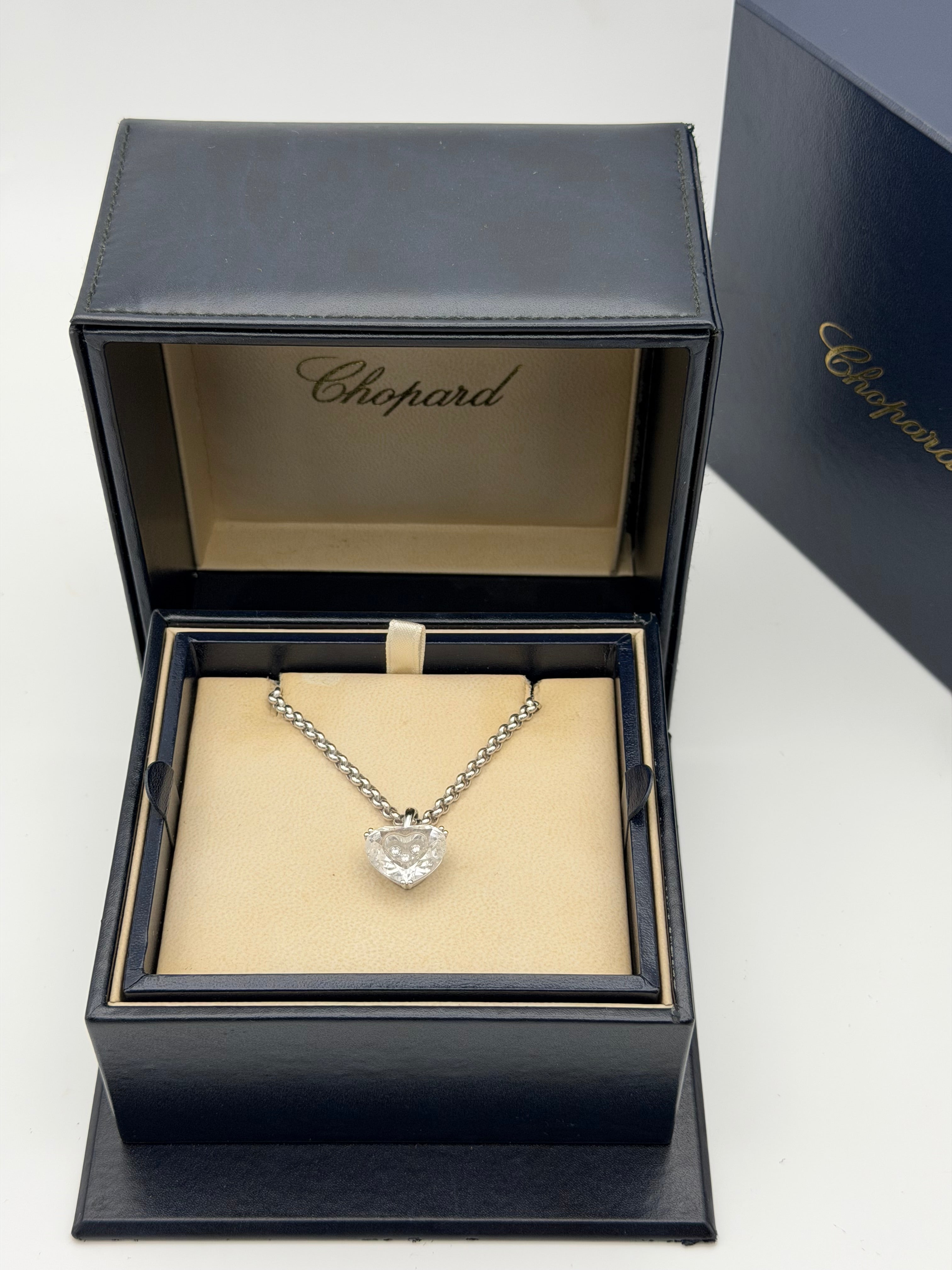 Chopard 18kt Happy Diamonds White Gold Diamond Necklace. Authentic and preloved in excellent condition.