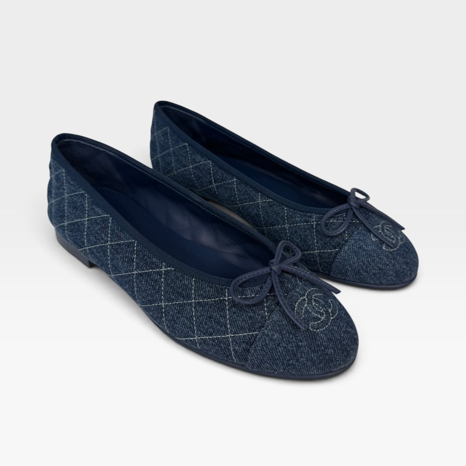 Chanel Ballet Pumps In Denim Blue (Size 38/UK 5). Authentic and preloved in new /unused condition . Verified by Luxe Cheshire. Insured next day delivery